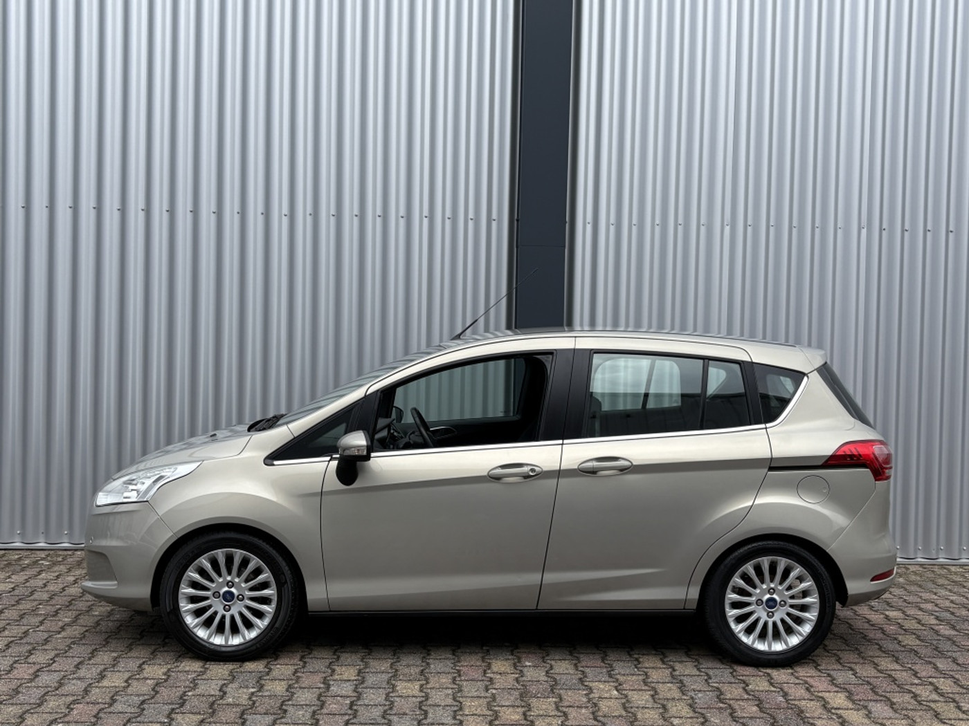 Foto van Ford B-max