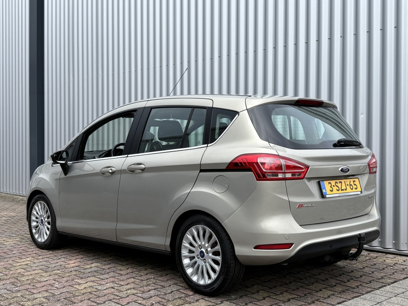Foto van Ford B-max