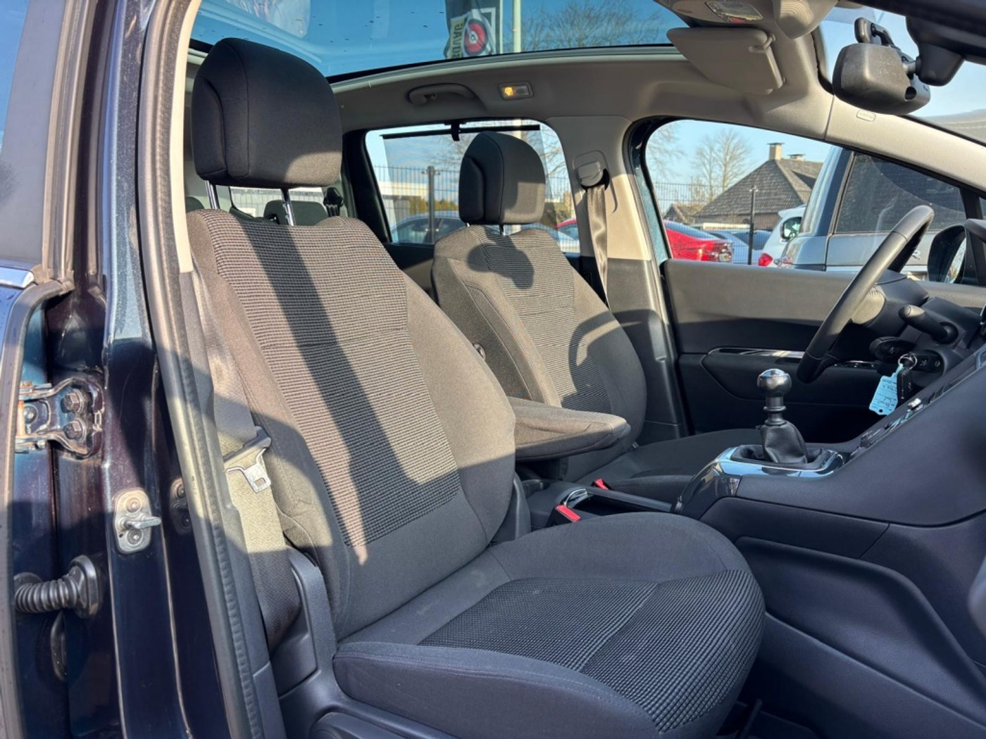 Foto van Peugeot 5008