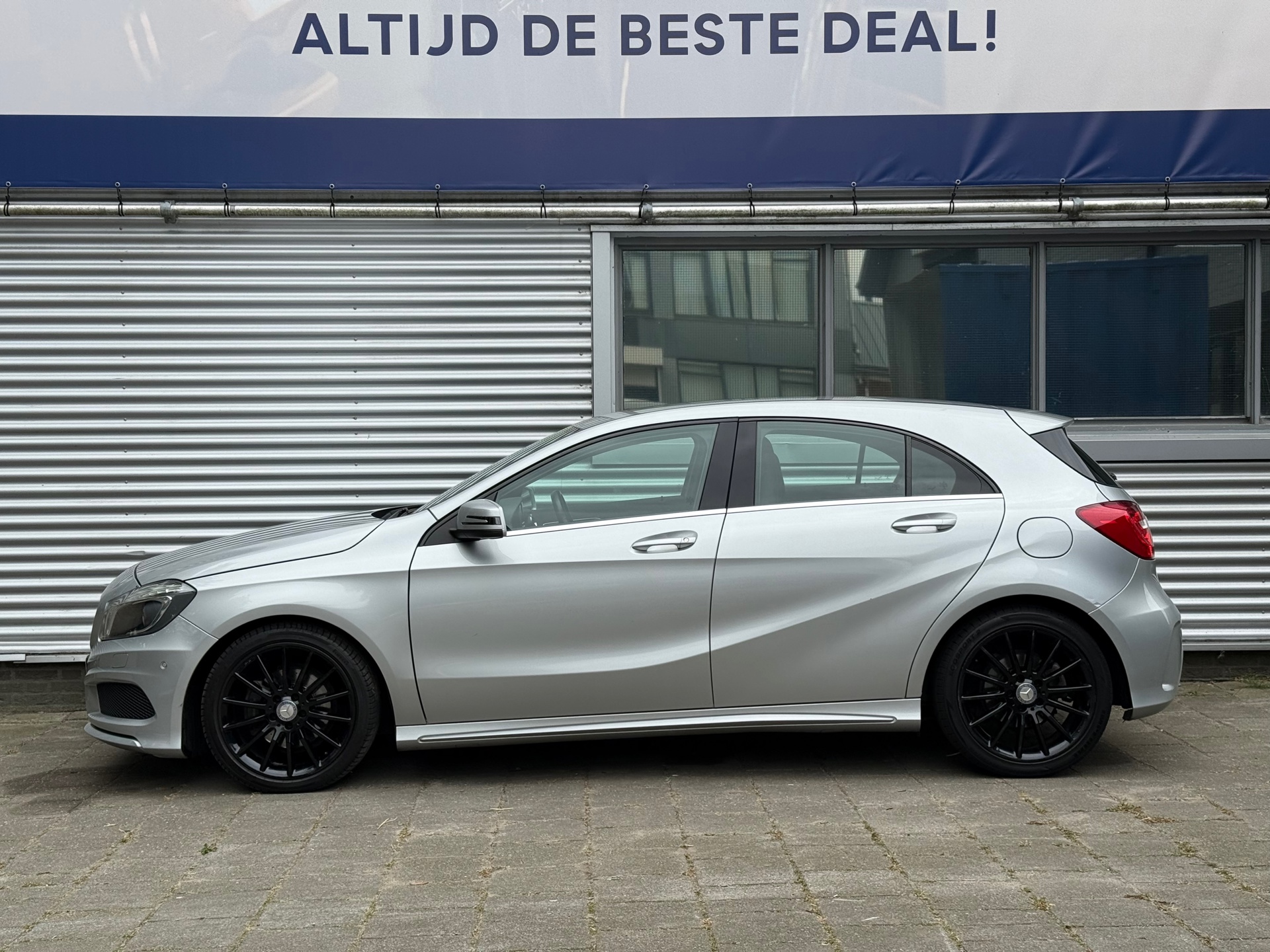Foto van Mercedes-Benz A 180
