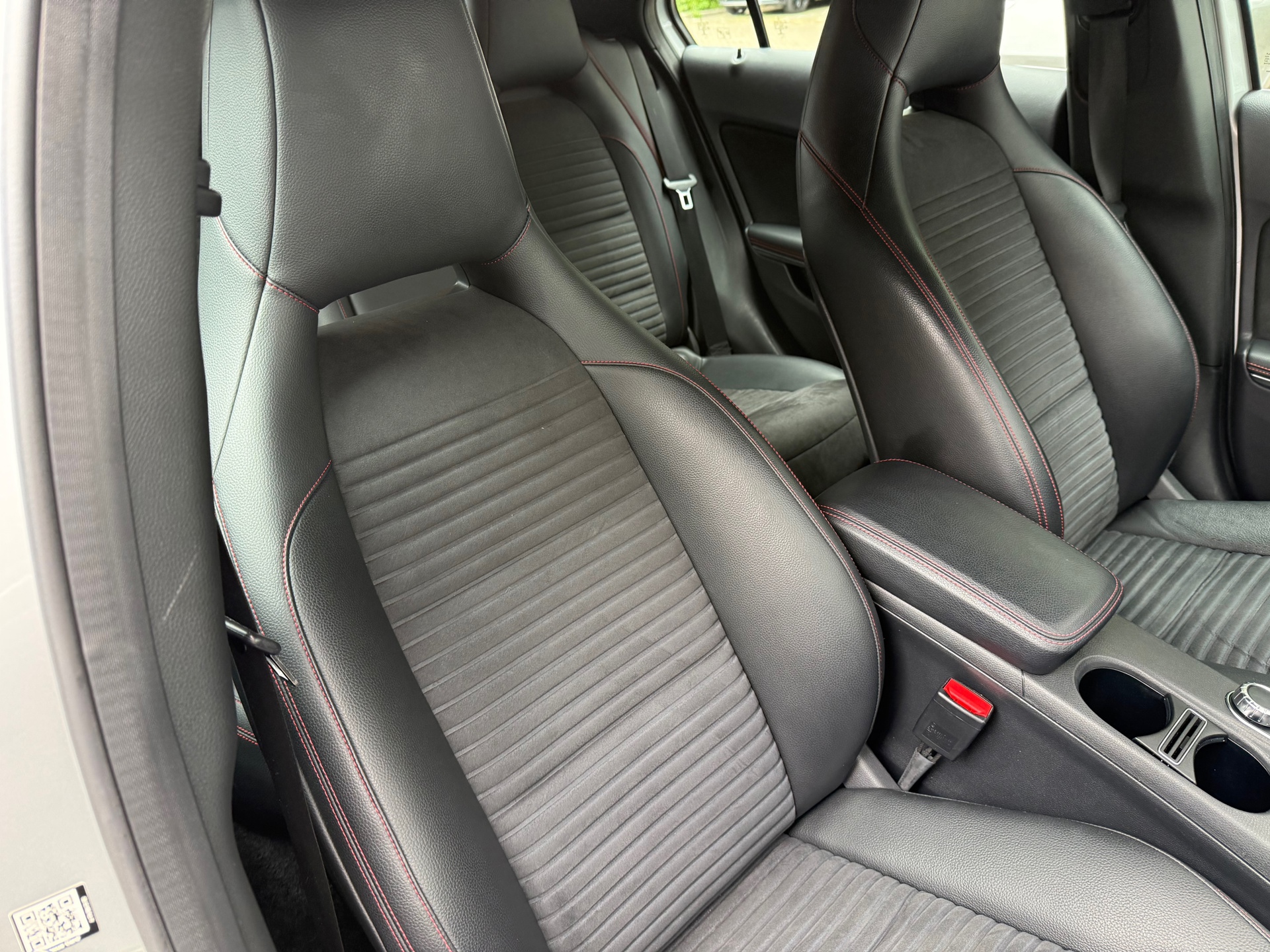 Foto van Mercedes-Benz A 180