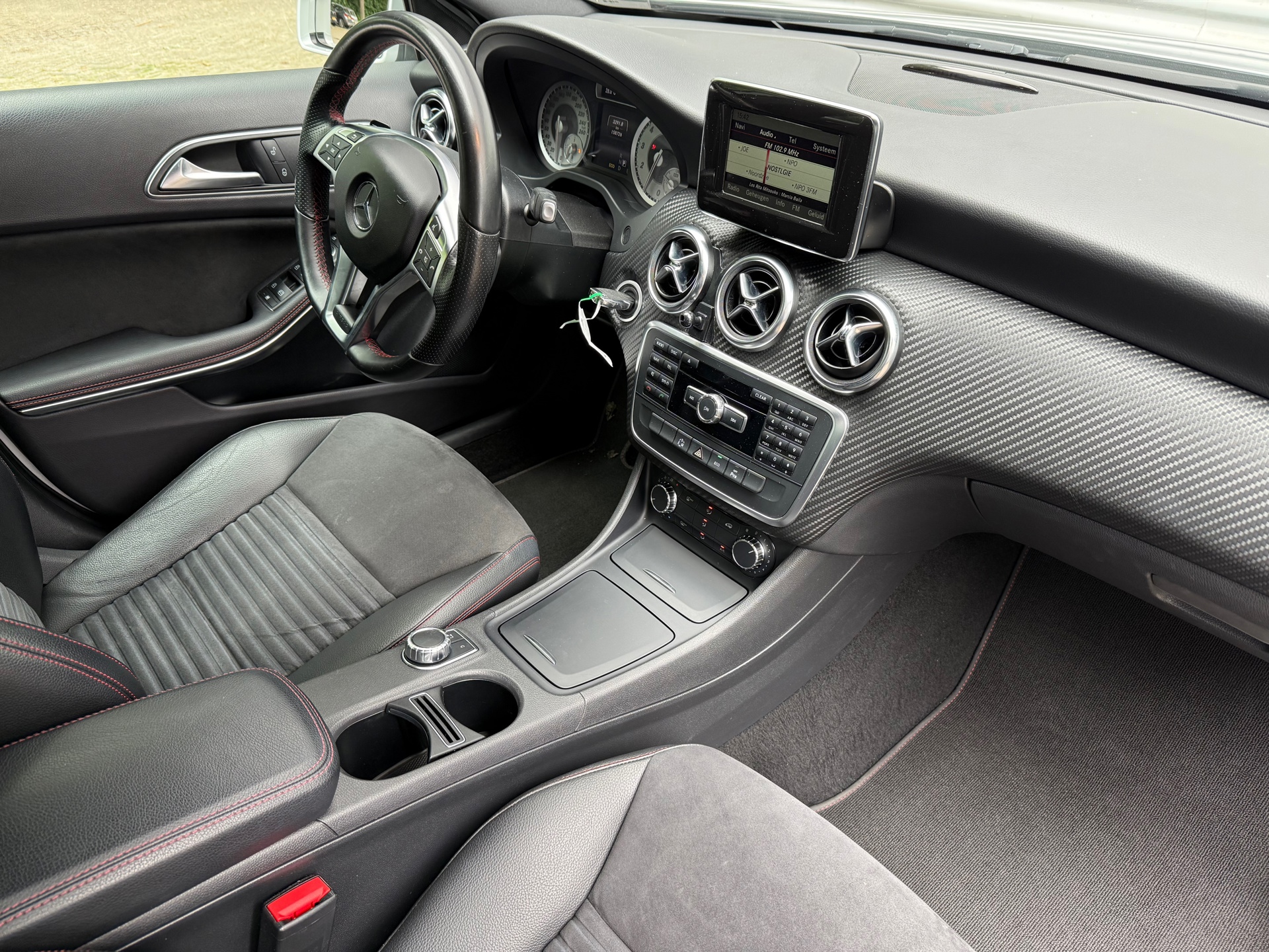 Foto van Mercedes-Benz A 180