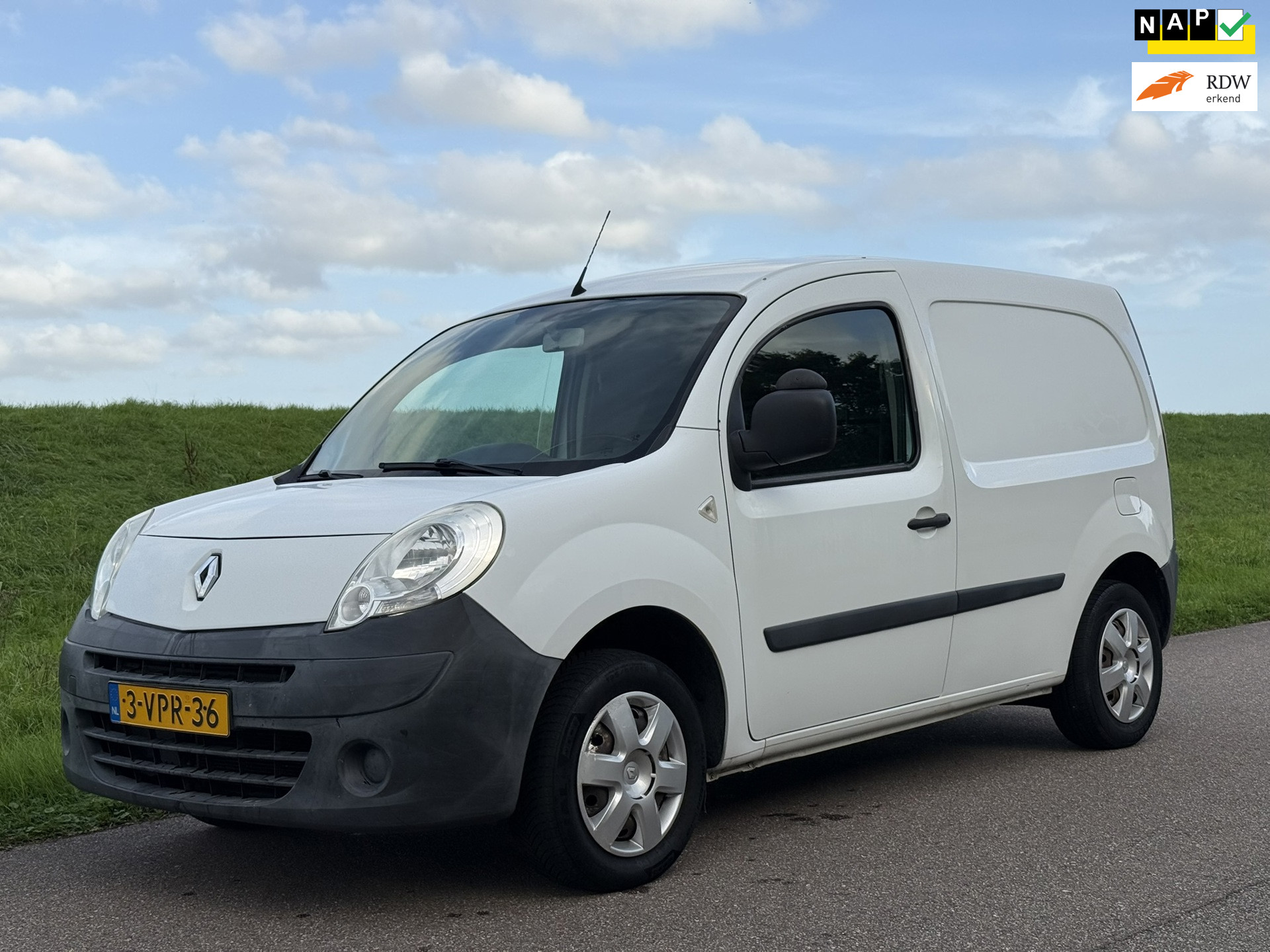 Renault Kangoo 1.6-16V Express Tech Line | Benzine | Airco | Cruise Control 2011 - voorkant
