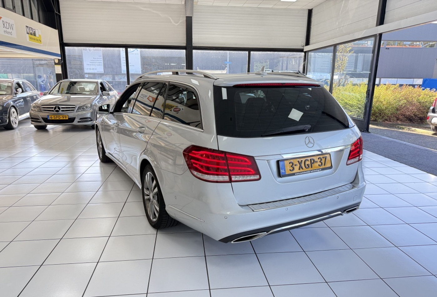 Foto van Mercedes-Benz E 220 CDI
