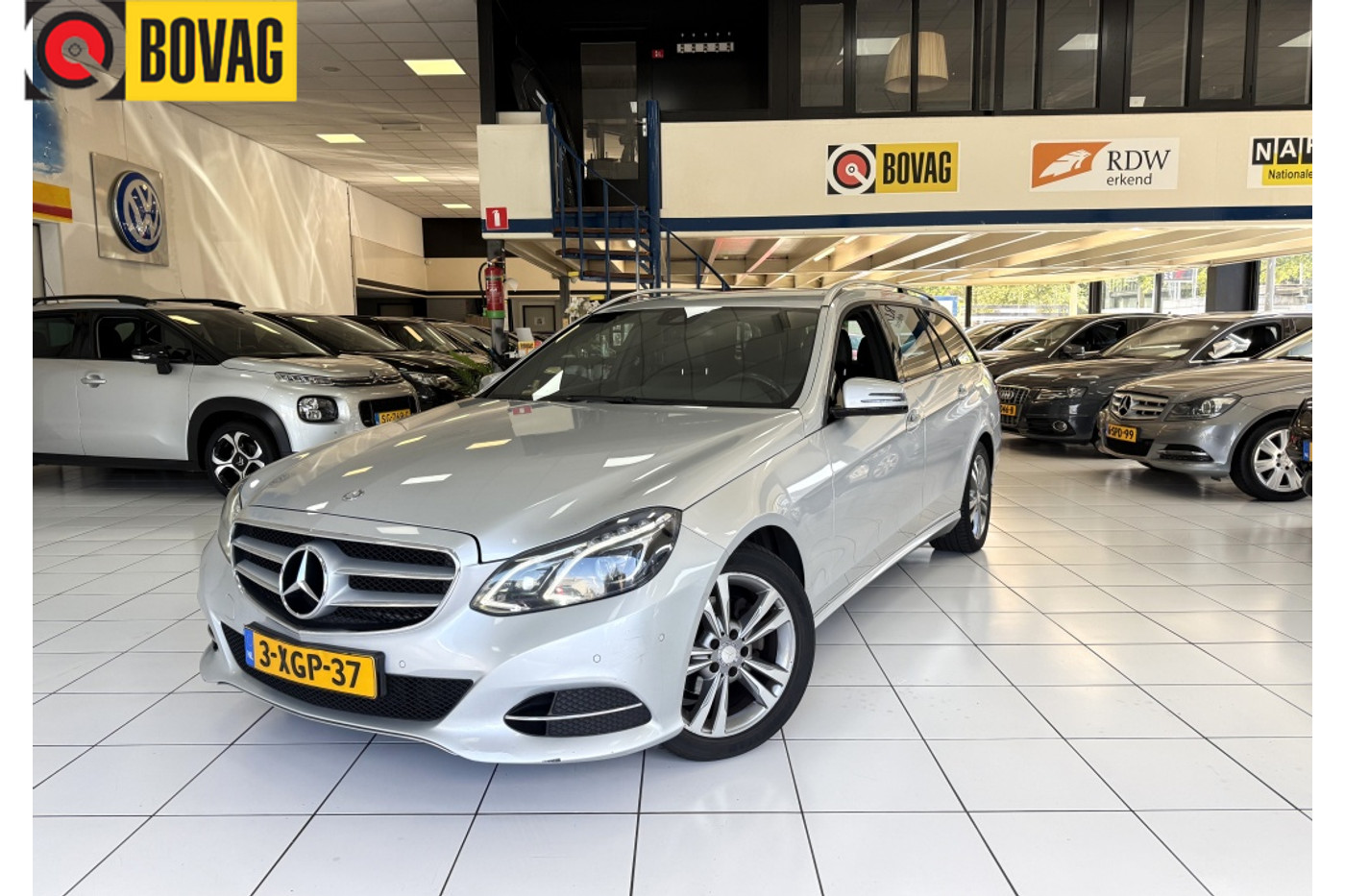 Mercedes-Benz E 220 CDI 220 CDI Pres. Avant Inclusief btw auto 2013 - voorkant