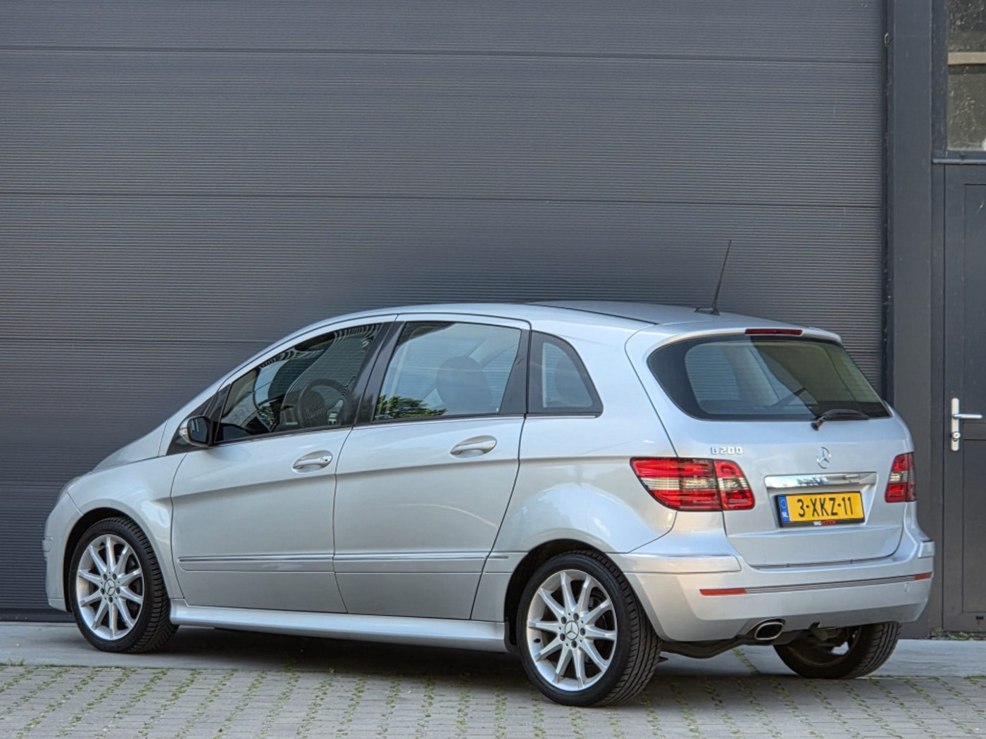 Foto van Mercedes-Benz B 200