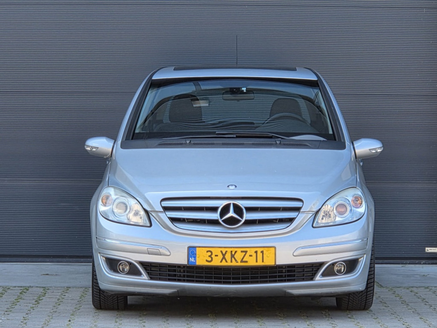 Foto van Mercedes-Benz B 200