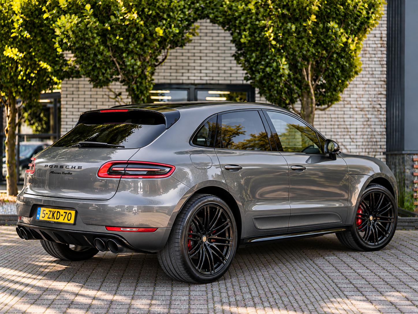 Foto van Porsche Macan Turbo