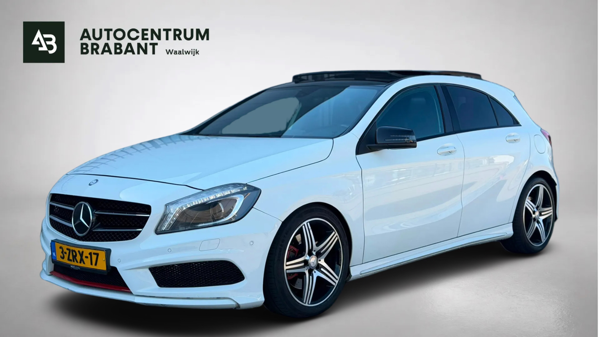 Mercedes-Benz A 250 4Matic 250 4MATIC Ambition PANO Automaat 2014 - voorkant