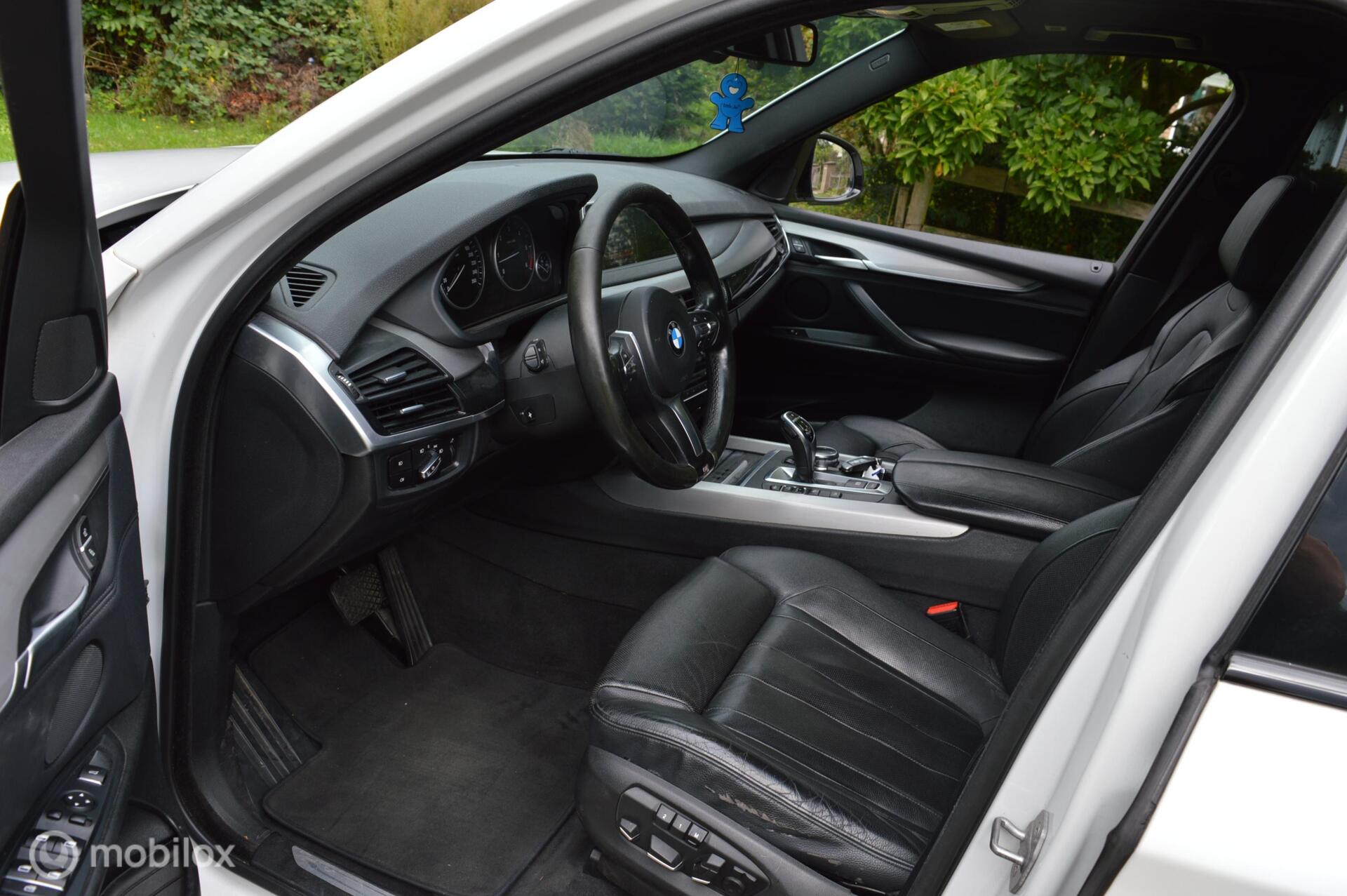 Foto van BMW X5 Xdrive30d