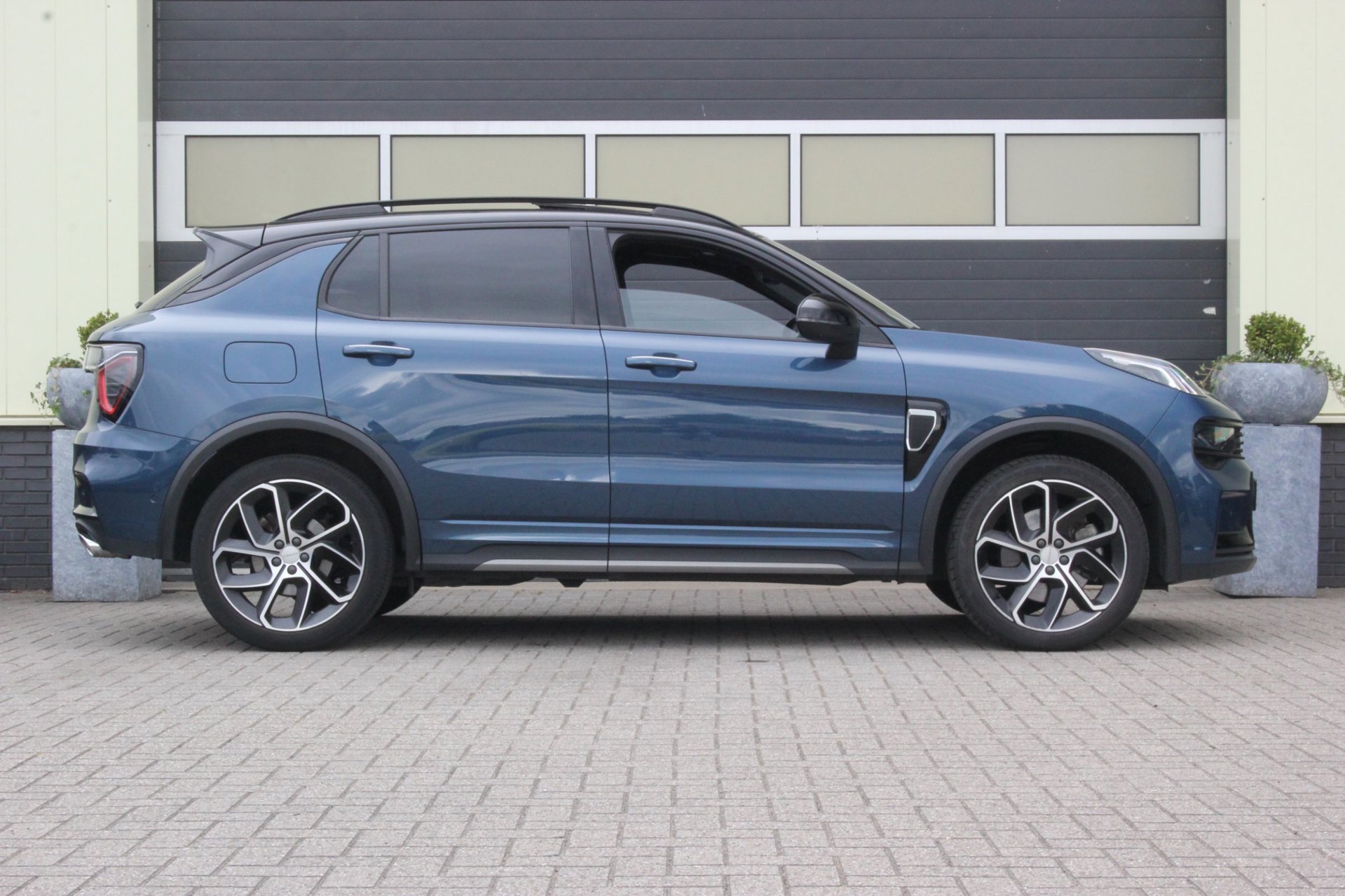 Foto van Lynk&co LYNK & Co 01