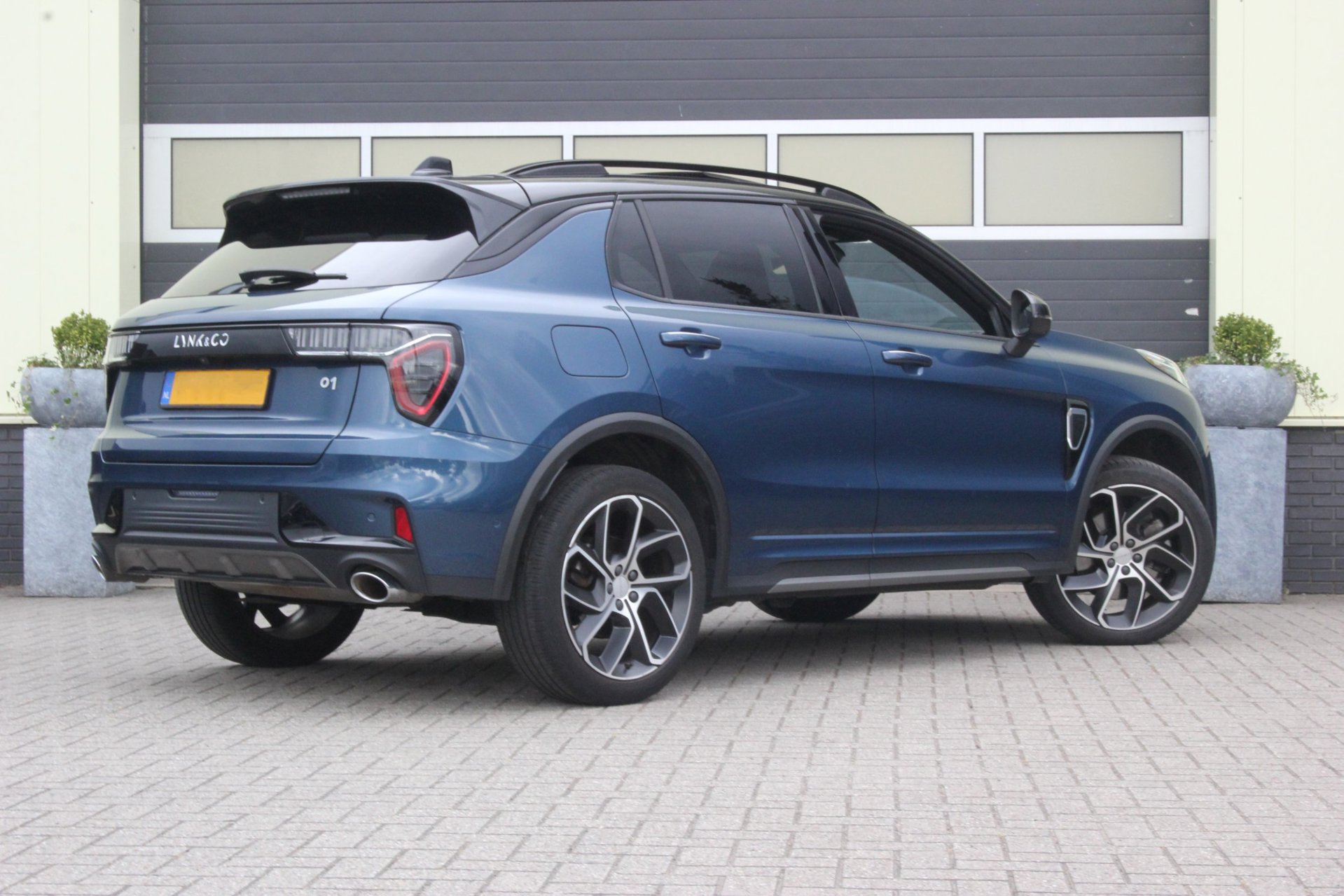 Foto van Lynk&co LYNK & Co 01