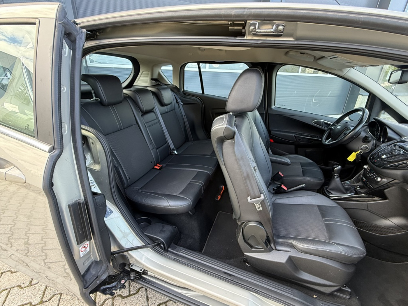 Foto van Ford B-max