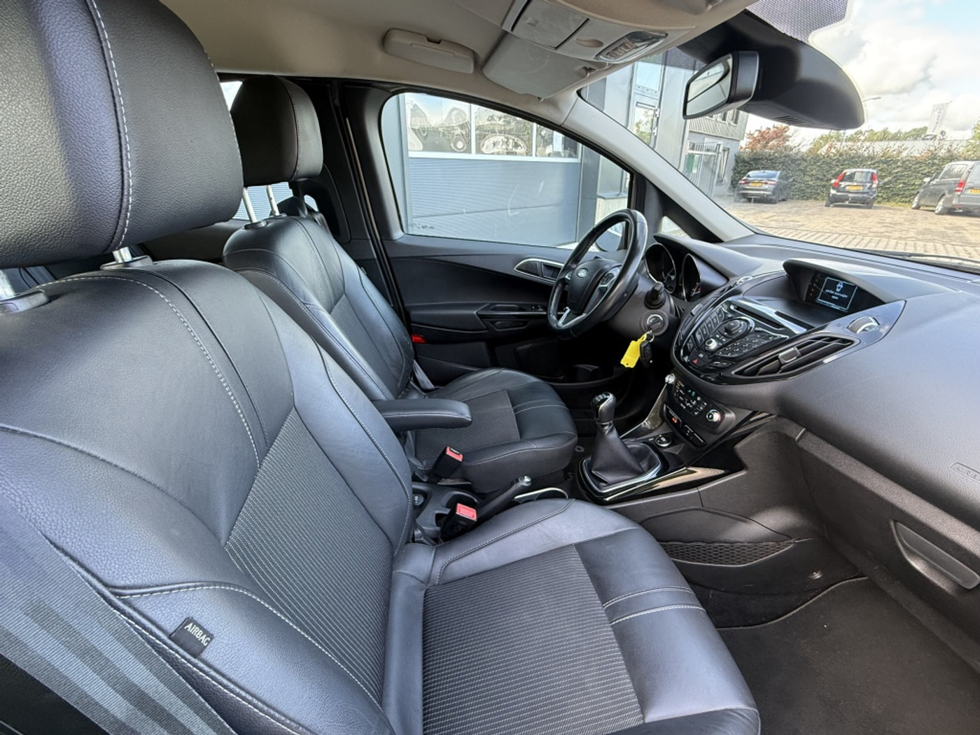 Foto van Ford B-max