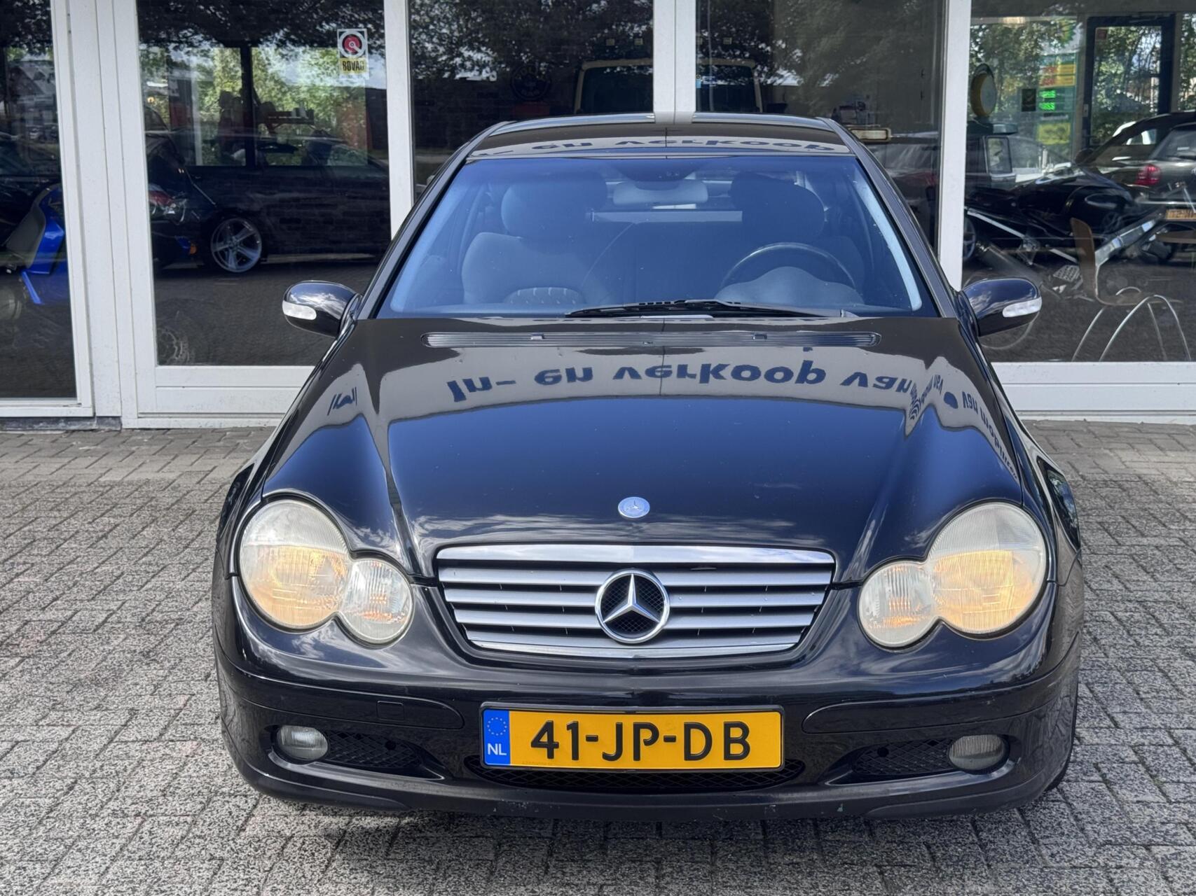 Foto van Mercedes-Benz C 200 Kompressor