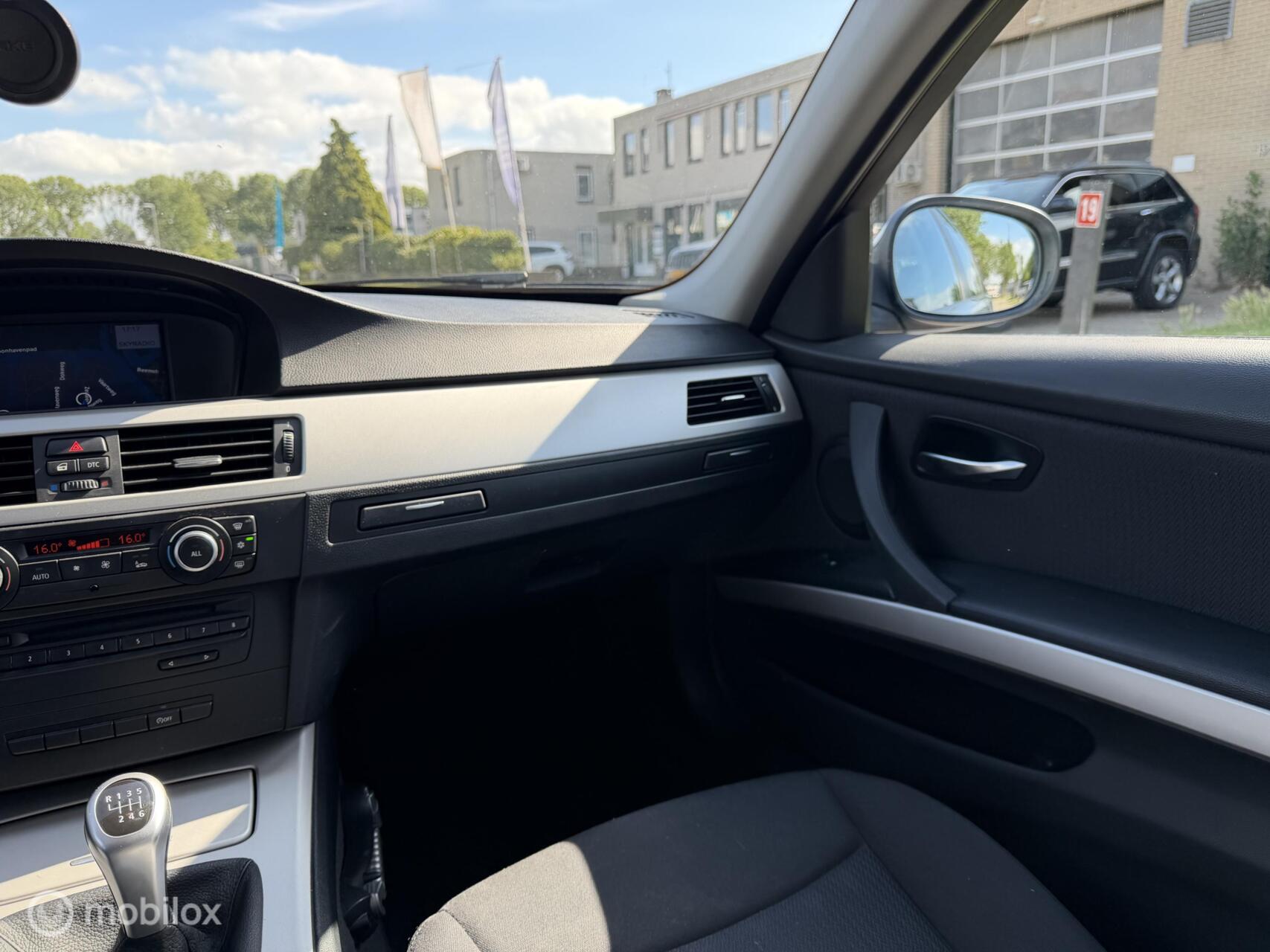 Foto van BMW 318i
