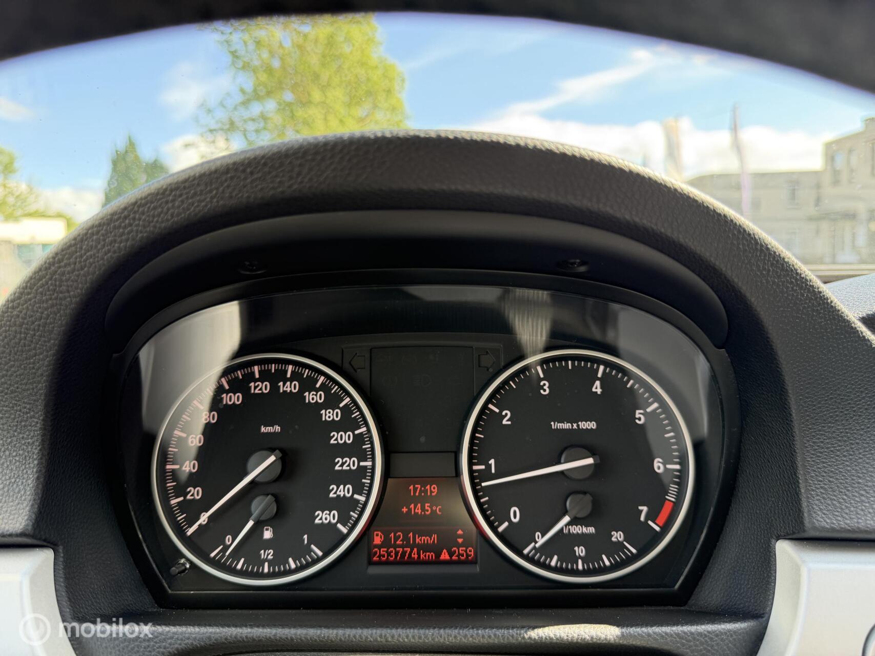 Foto van BMW 318i