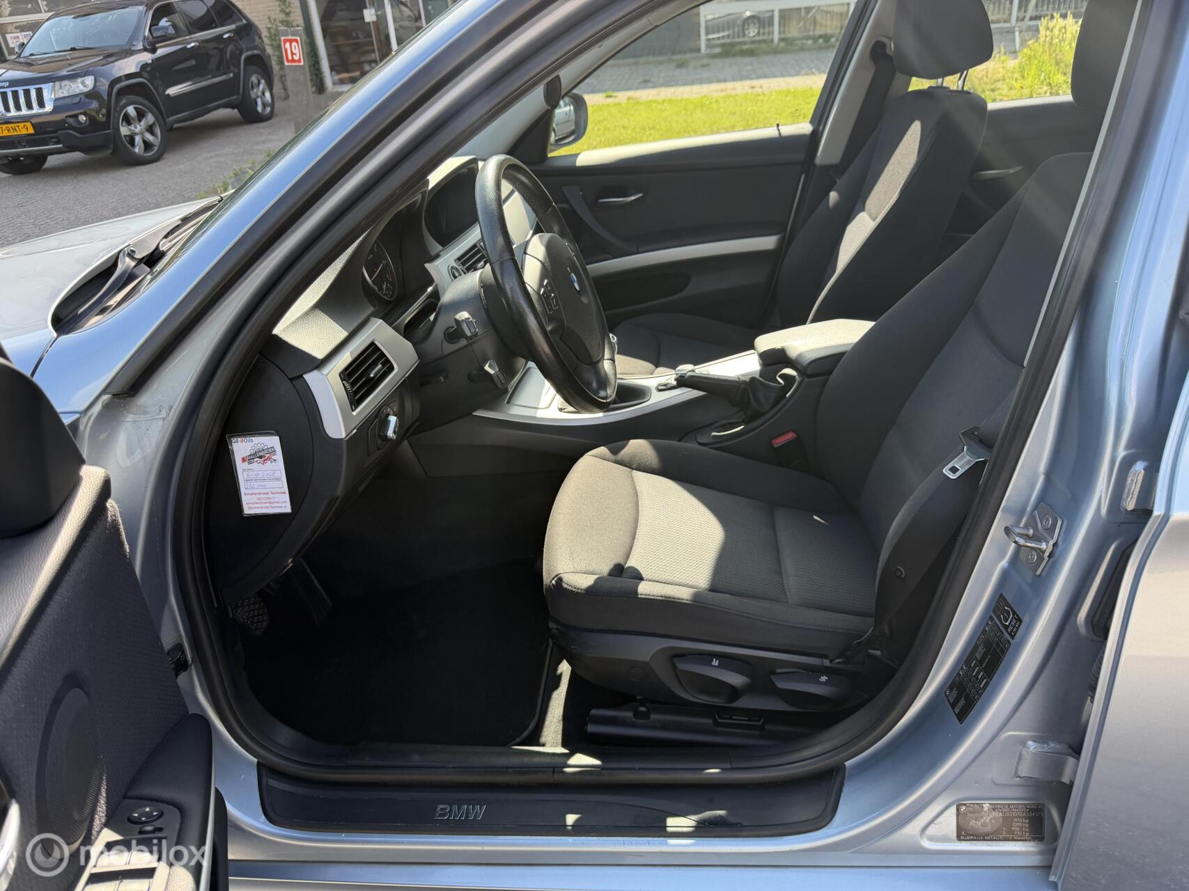 Foto van BMW 318i