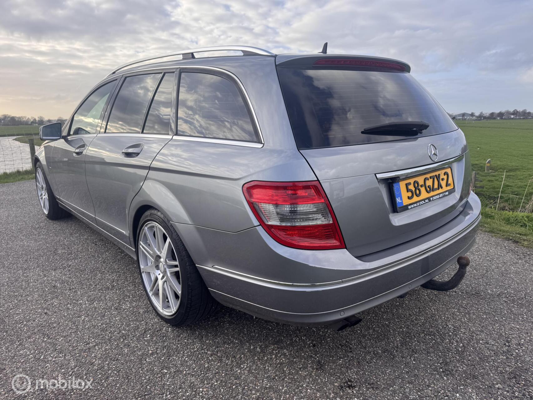 Foto van Mercedes-Benz C 180 Kompressor