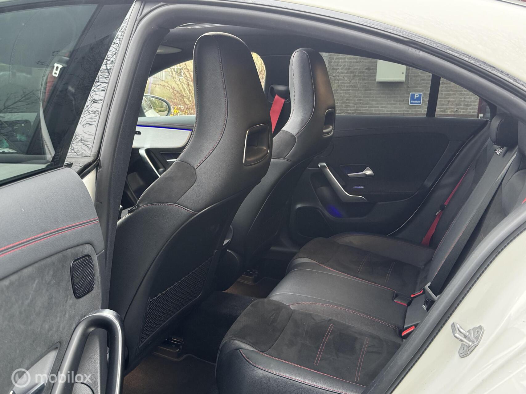Foto van Mercedes-Benz AMG Cla 35