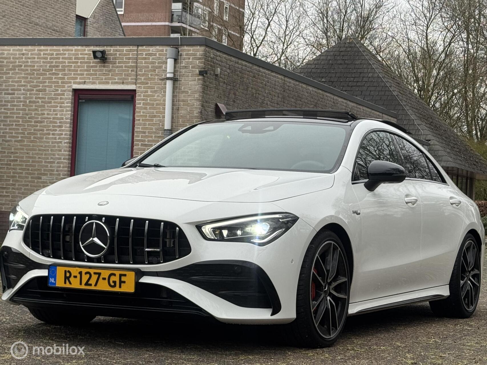 Foto van Mercedes-Benz AMG Cla 35