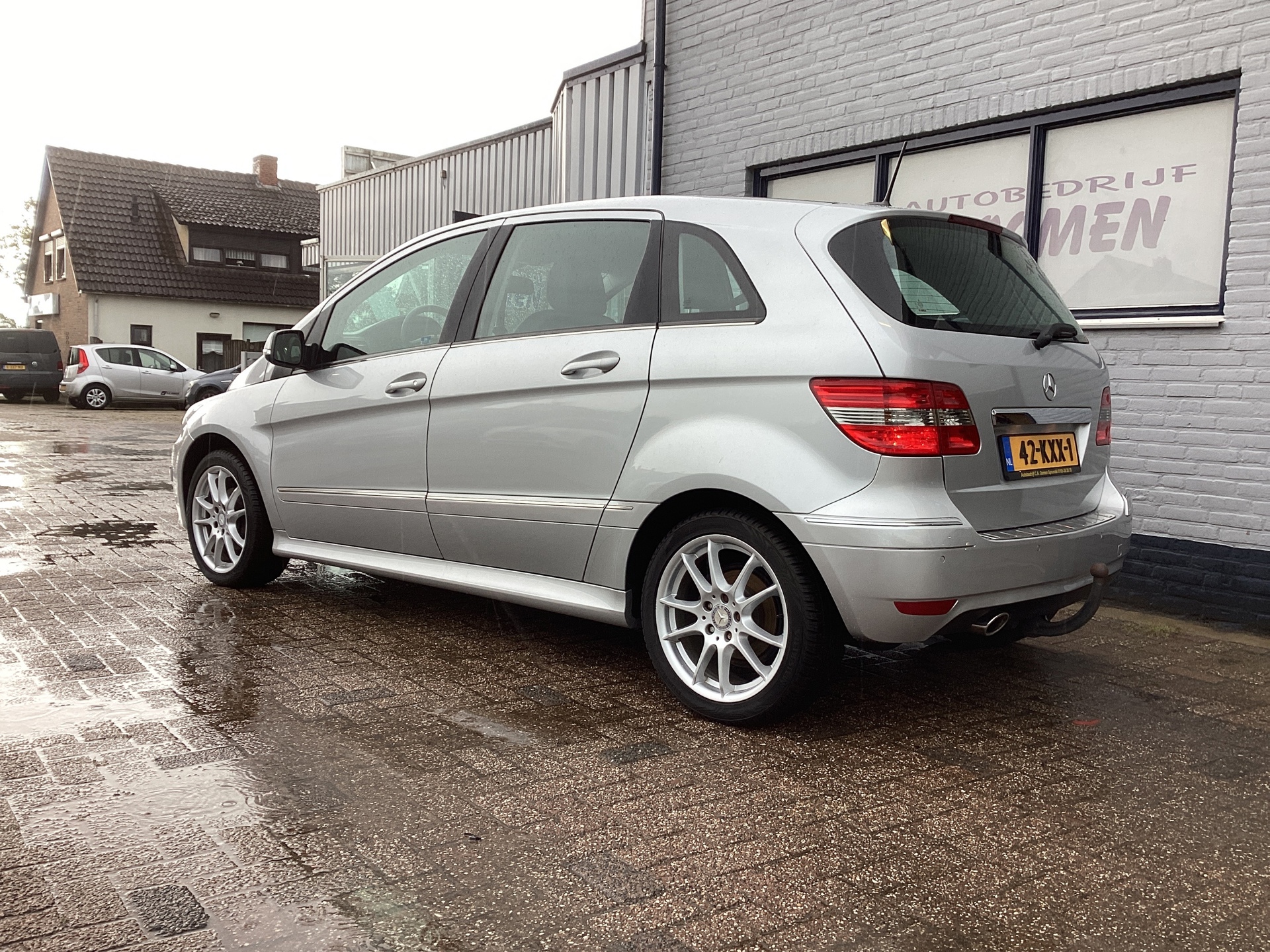 Foto van Mercedes-Benz B 180