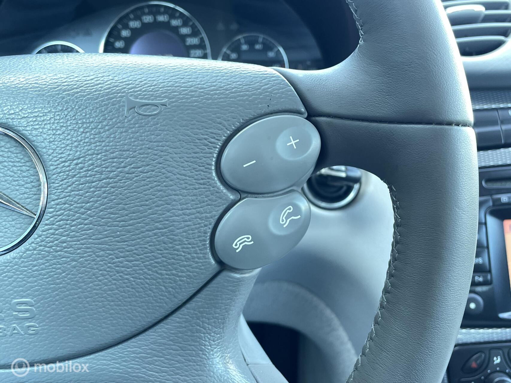Foto van Mercedes-Benz CLK 320