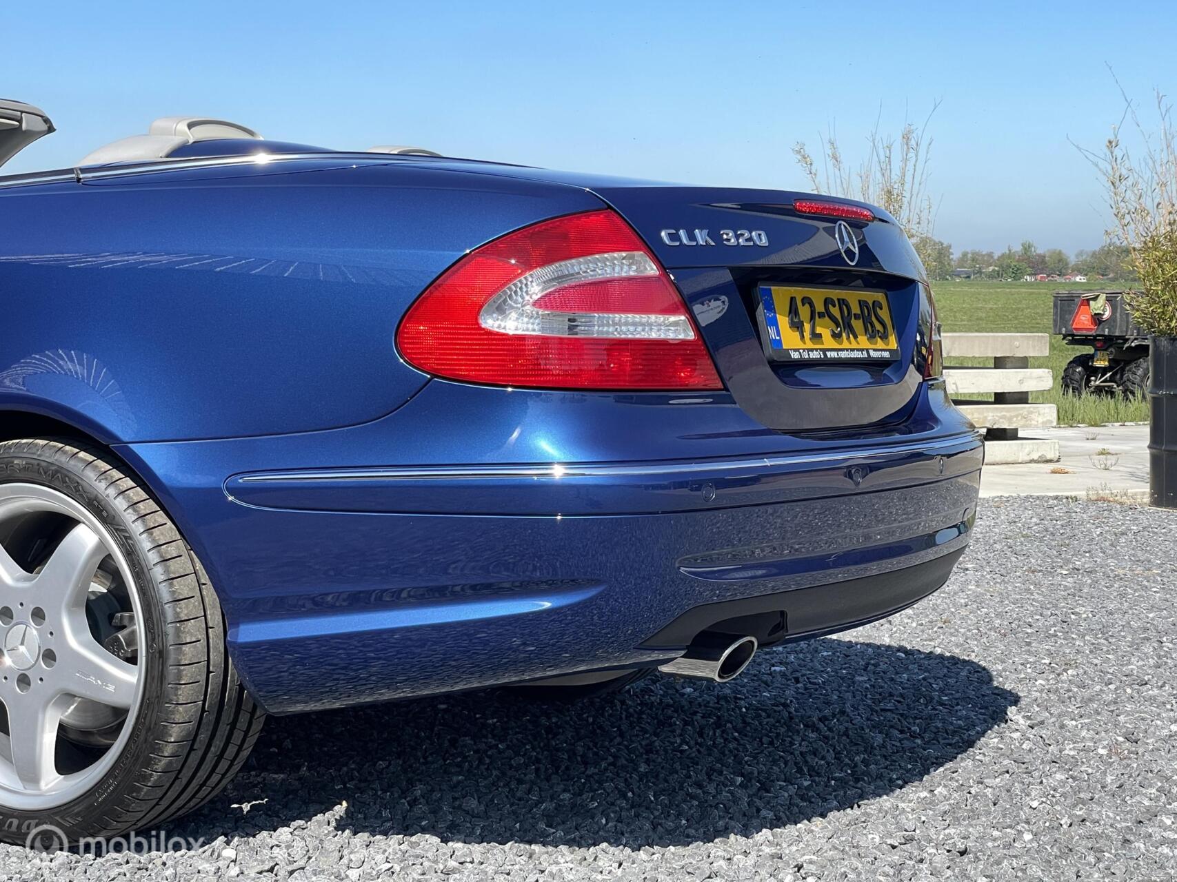 Foto van Mercedes-Benz CLK 320