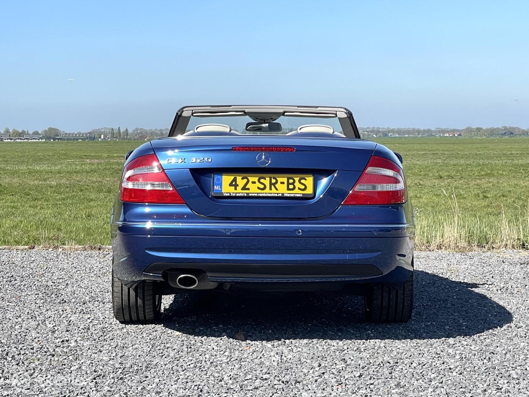 Foto van Mercedes-Benz CLK 320