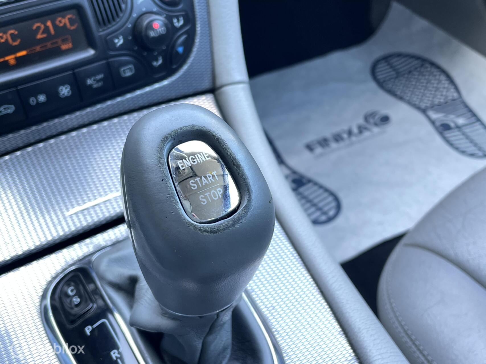 Foto van Mercedes-Benz CLK 320