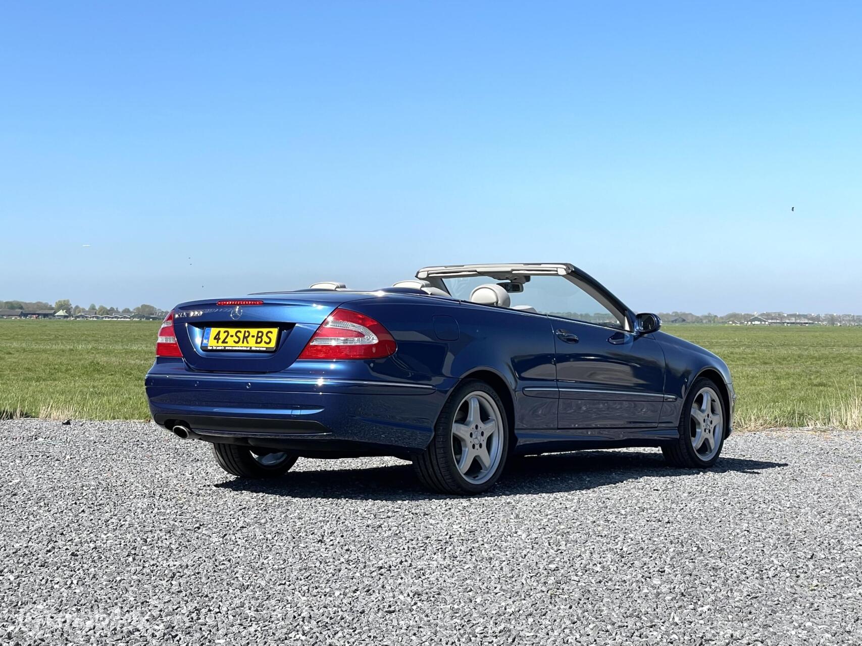 Foto van Mercedes-Benz CLK 320