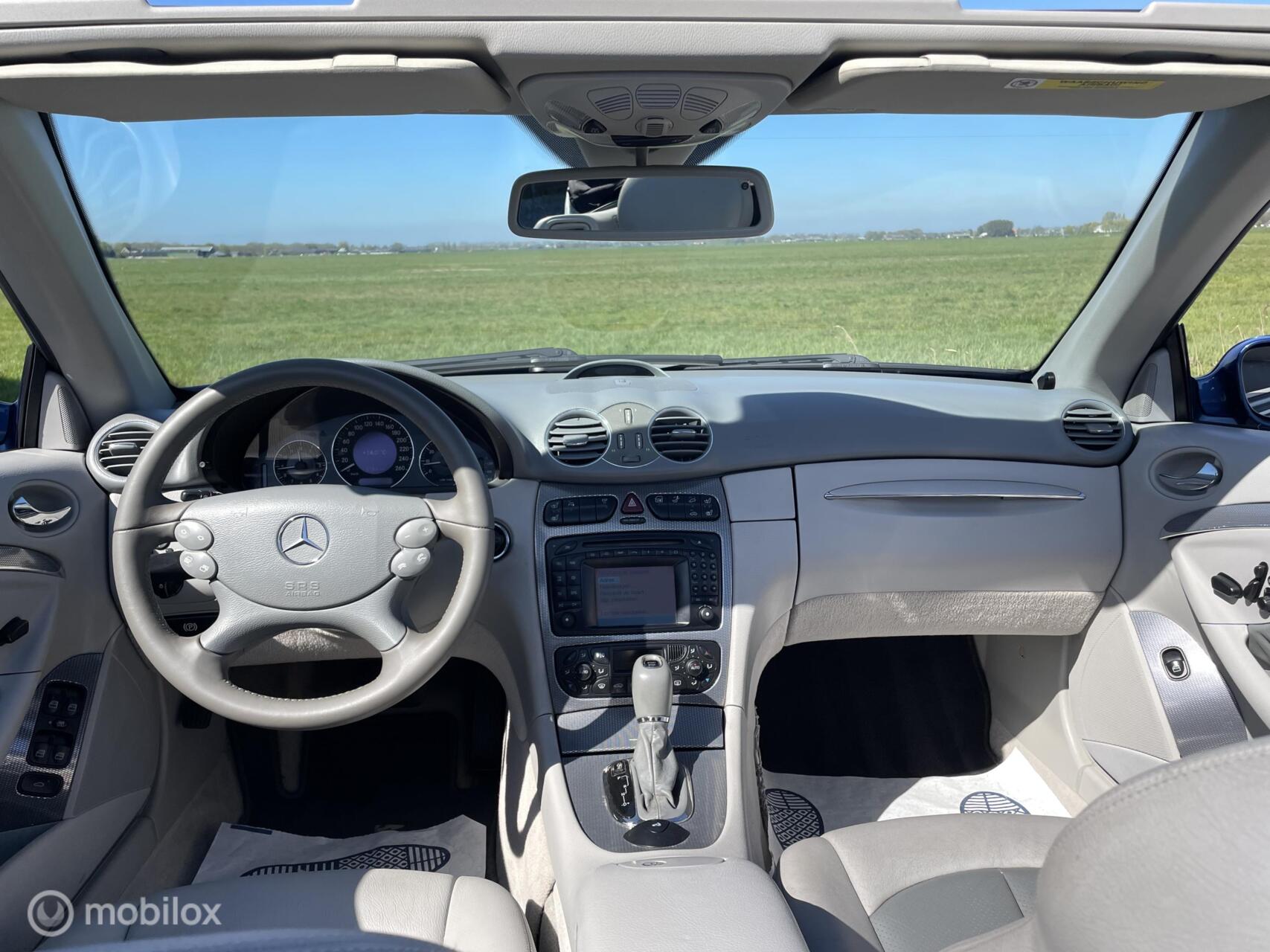 Foto van Mercedes-Benz CLK 320