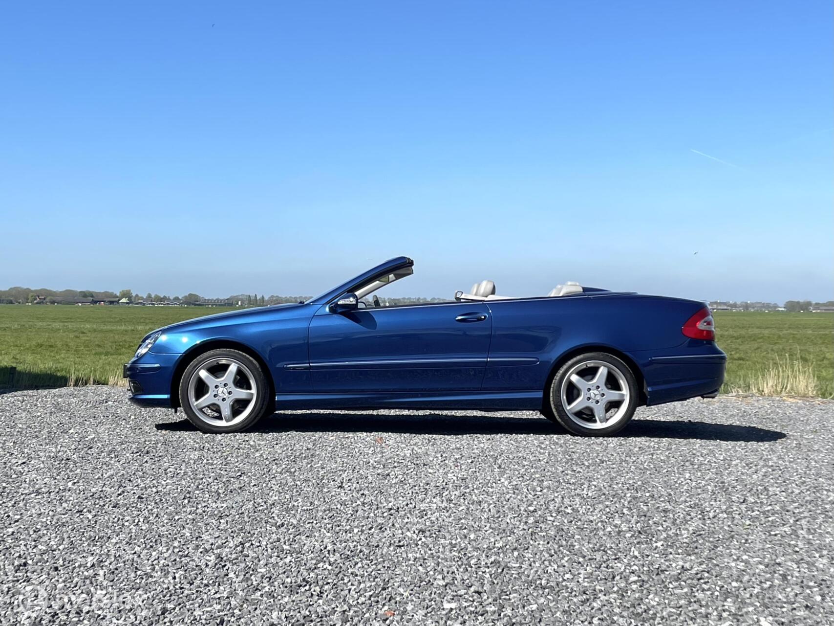 Foto van Mercedes-Benz CLK 320