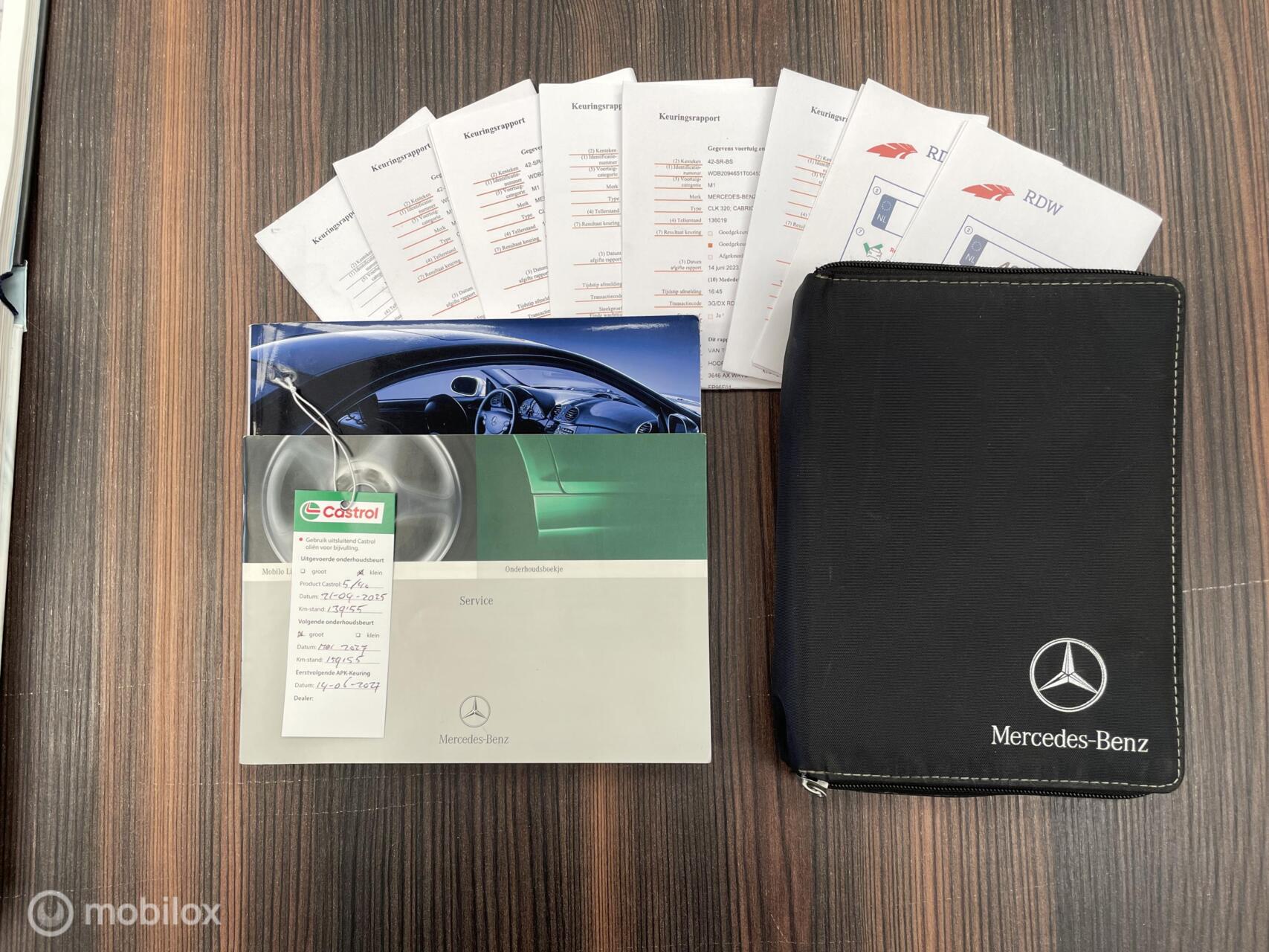 Foto van Mercedes-Benz CLK 320