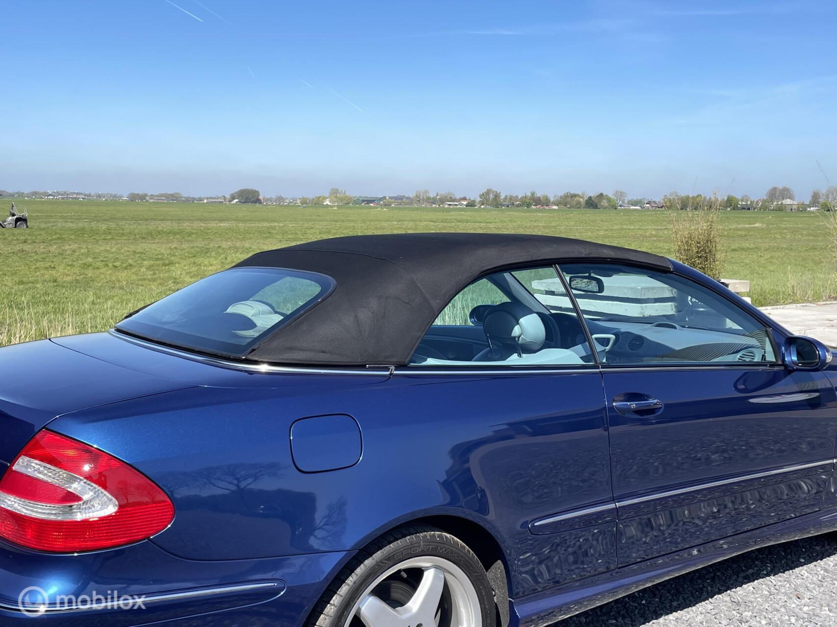 Foto van Mercedes-Benz CLK 320