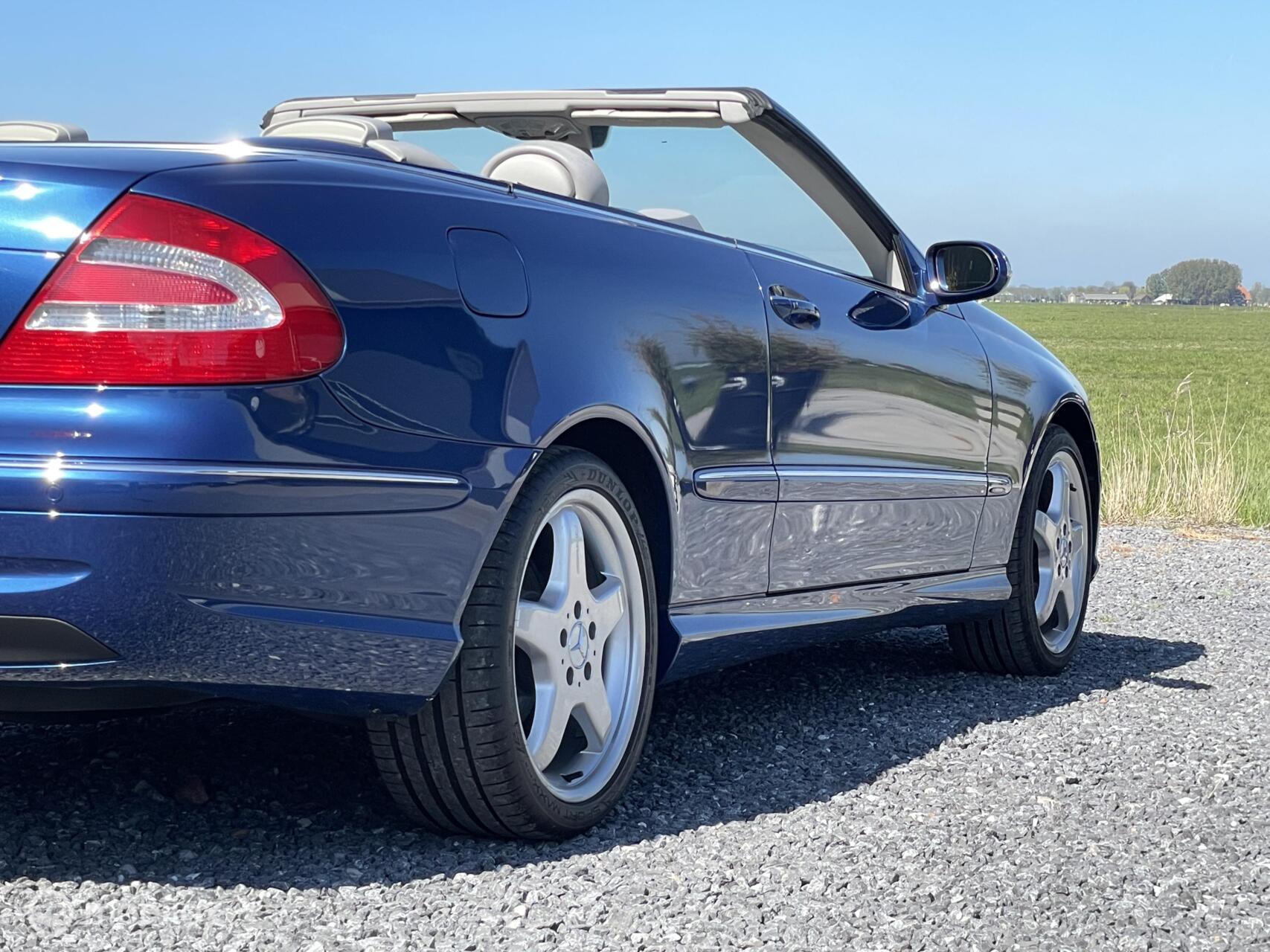 Foto van Mercedes-Benz CLK 320