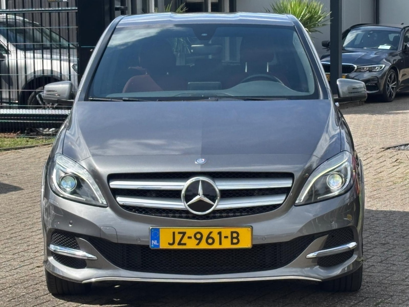 Foto van Mercedes-Benz B 250 E