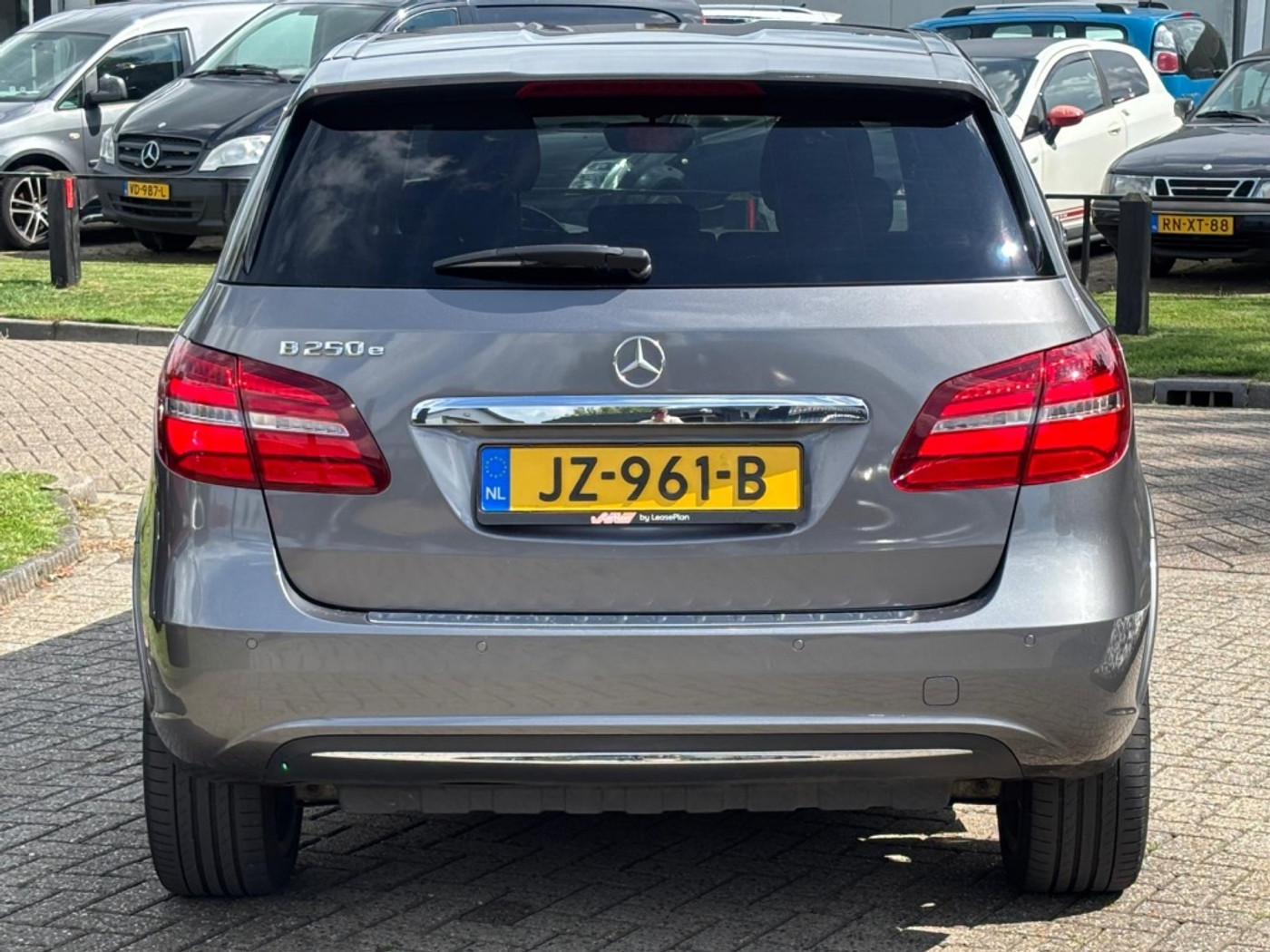 Foto van Mercedes-Benz B 250 E