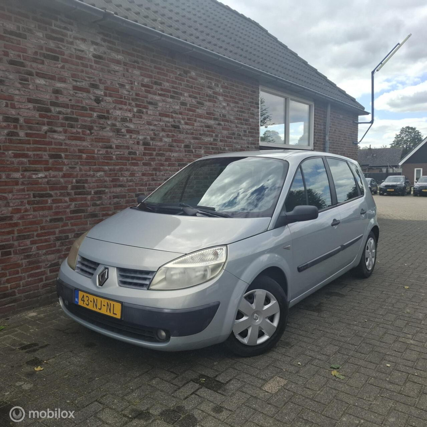 Renault Scenic 1.6-16V Authentique Basis 2003 - voorkant