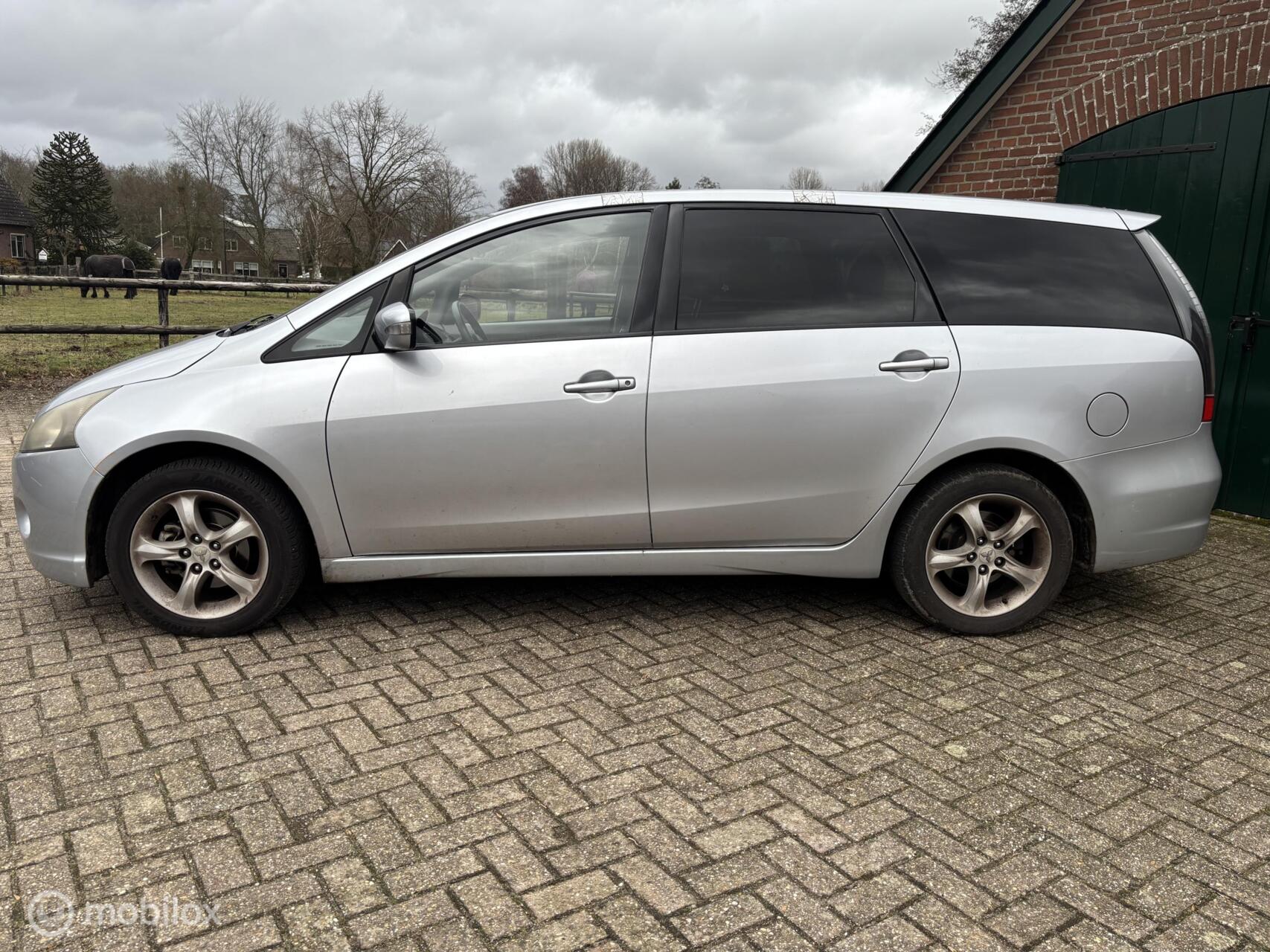 Foto van Mitsubishi Mitsubishi Grandis