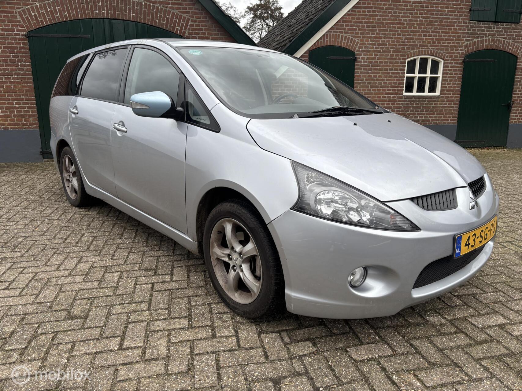 Foto van Mitsubishi Mitsubishi Grandis