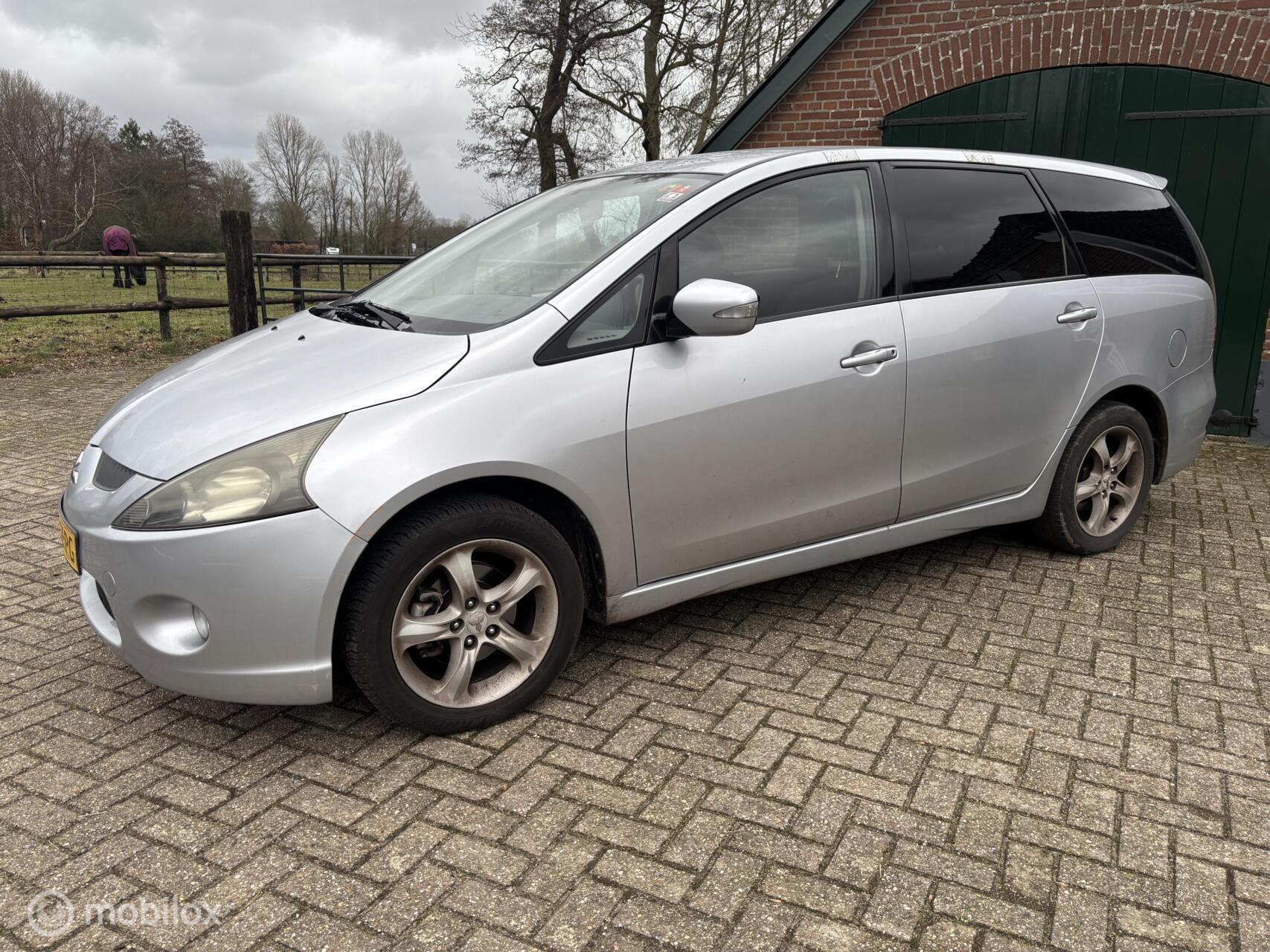 Foto van Mitsubishi Mitsubishi Grandis