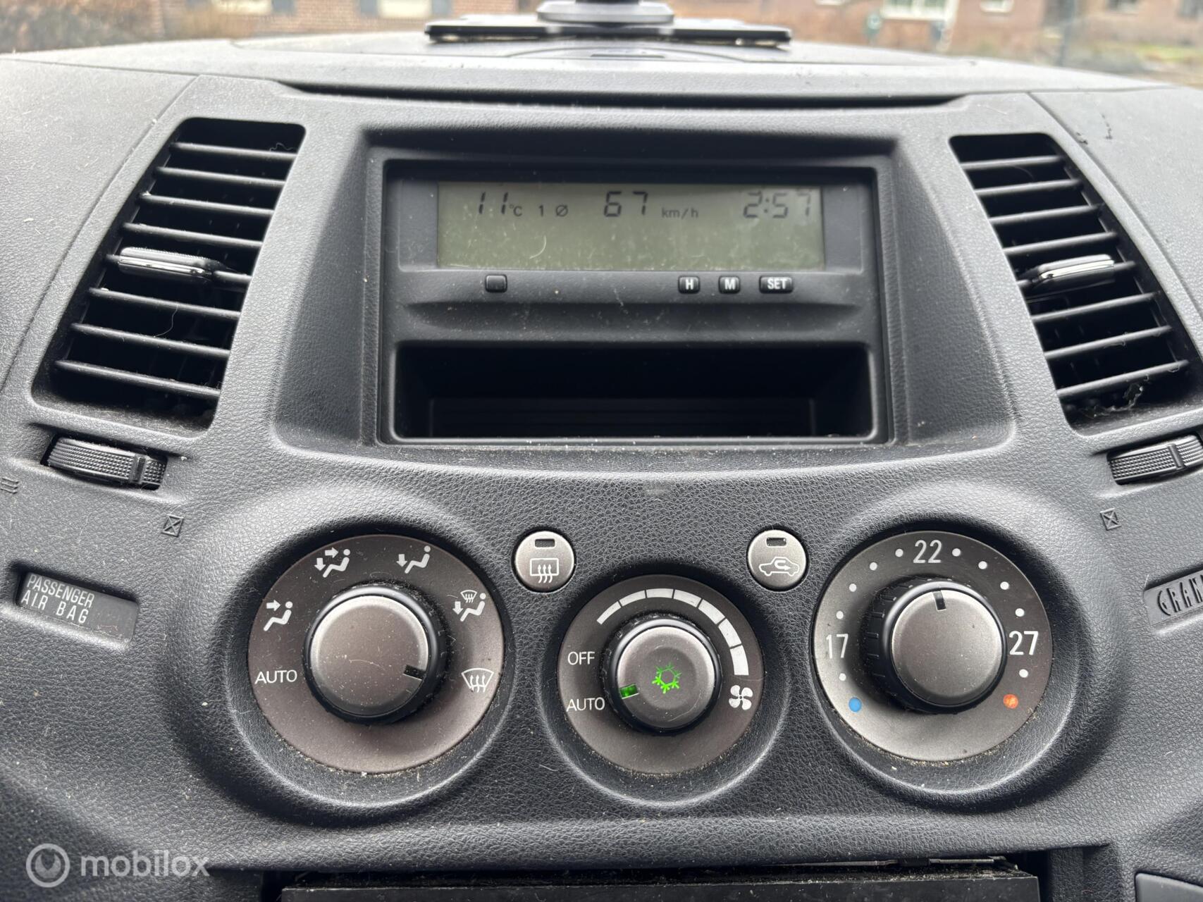 Foto van Mitsubishi Mitsubishi Grandis