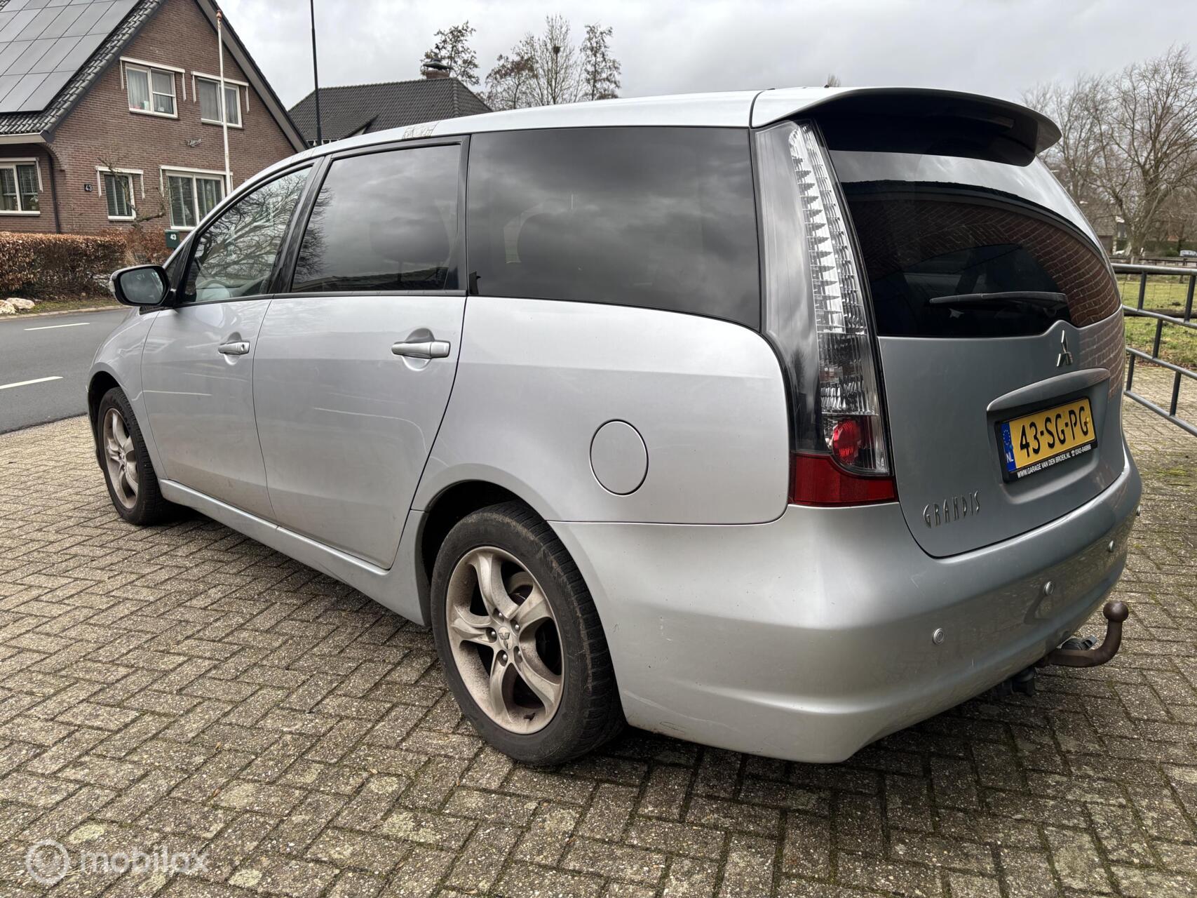 Foto van Mitsubishi Mitsubishi Grandis