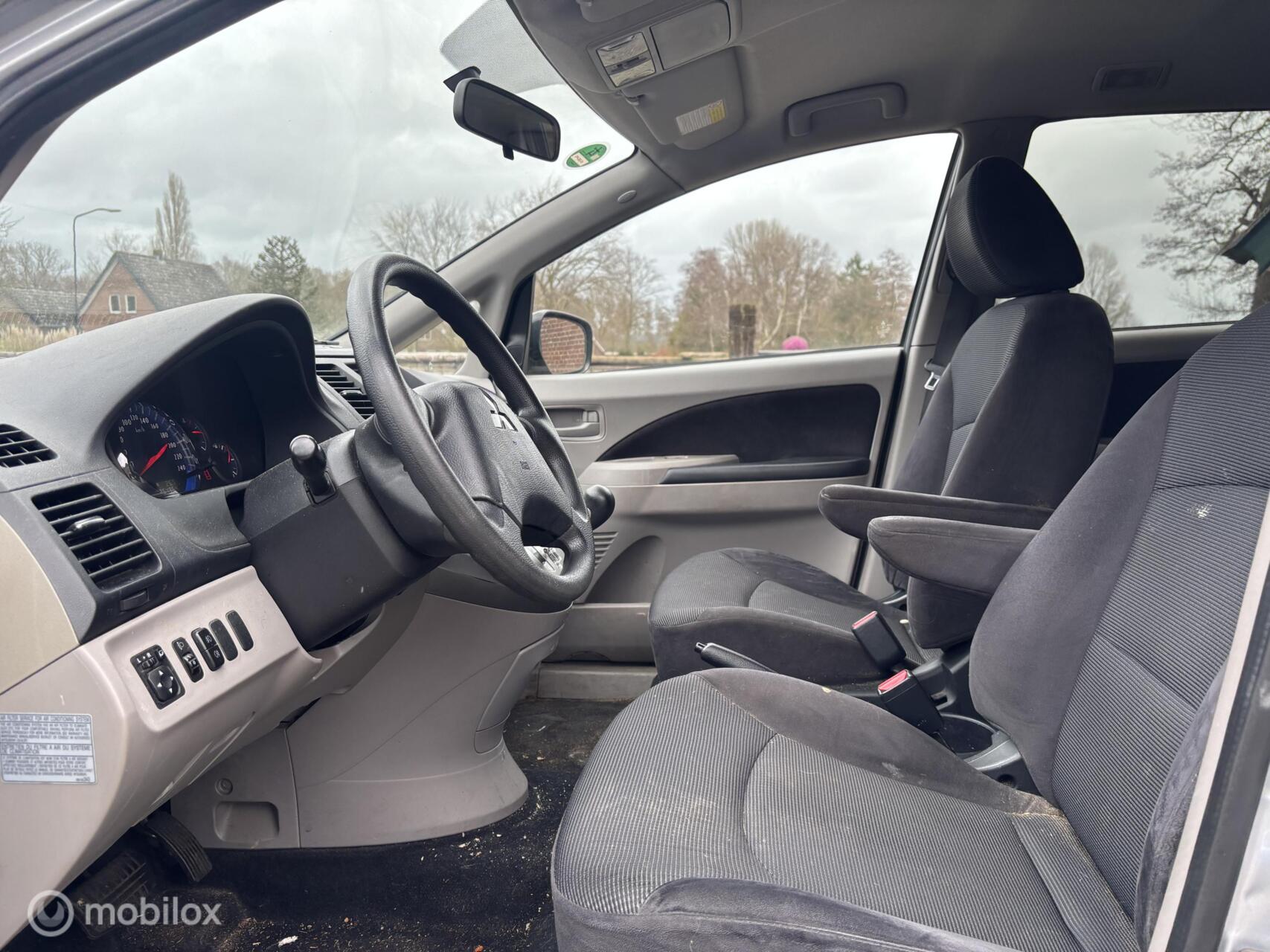 Foto van Mitsubishi Mitsubishi Grandis