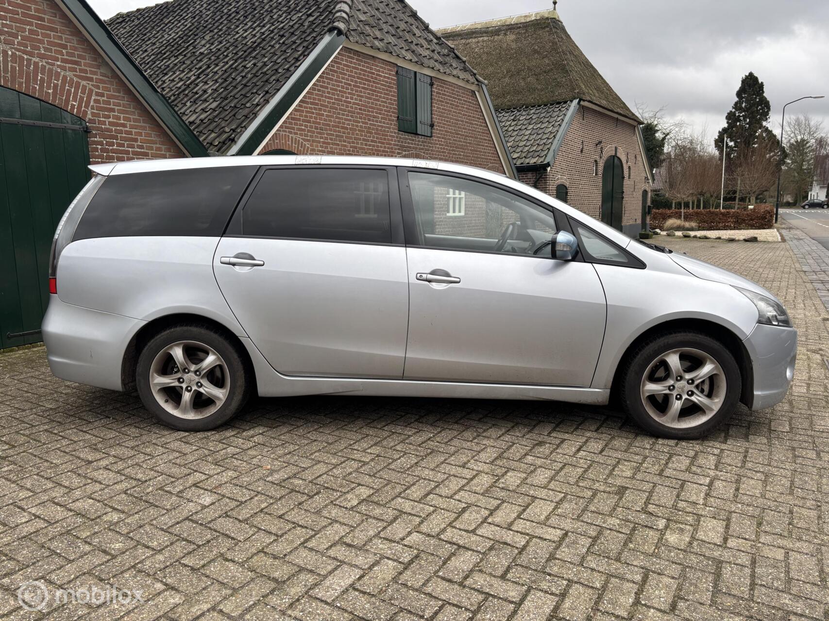 Foto van Mitsubishi Mitsubishi Grandis