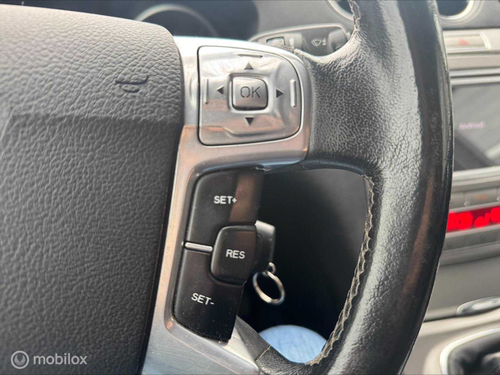 Foto van Ford S-max