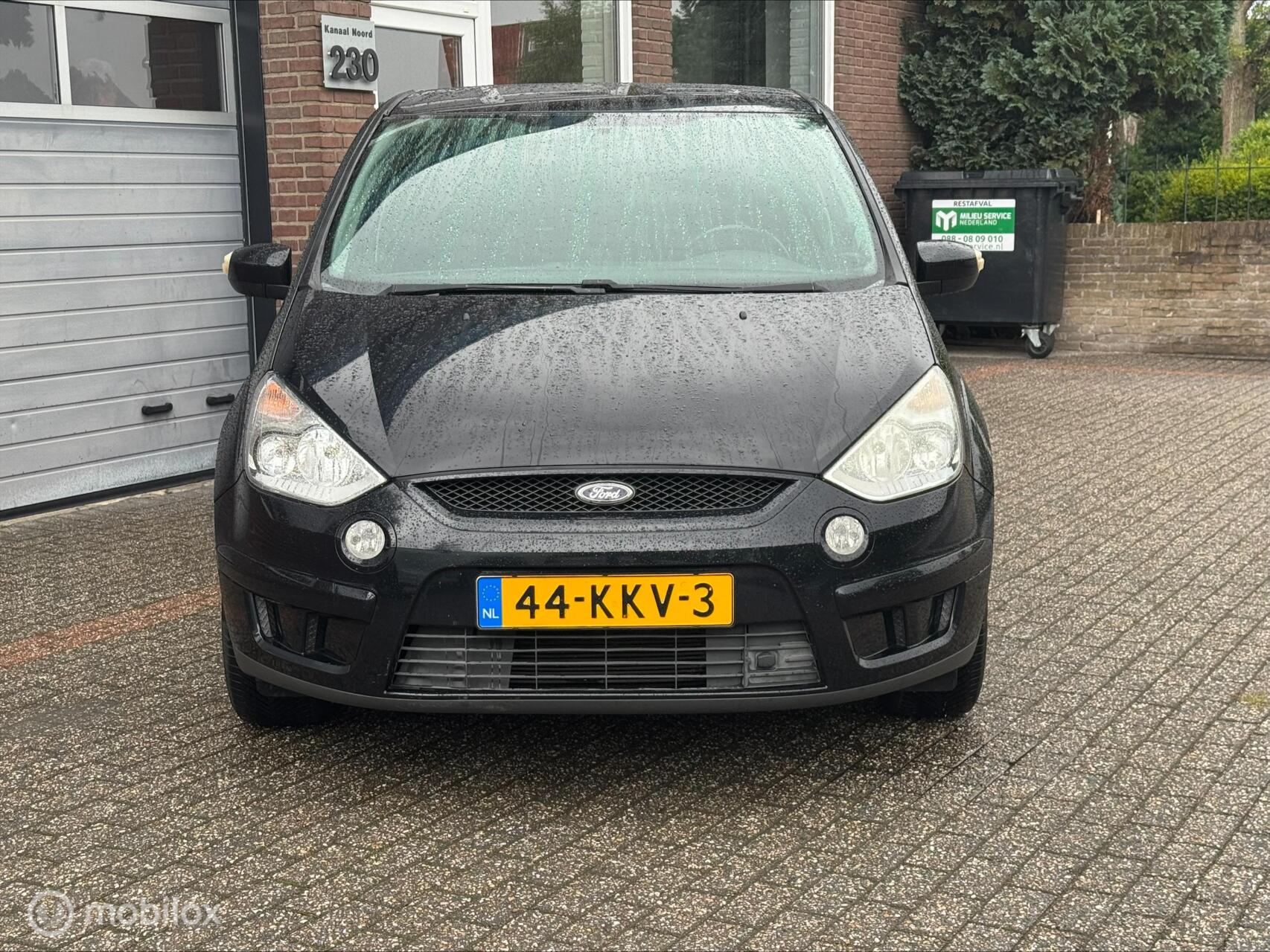 Foto van Ford S-max