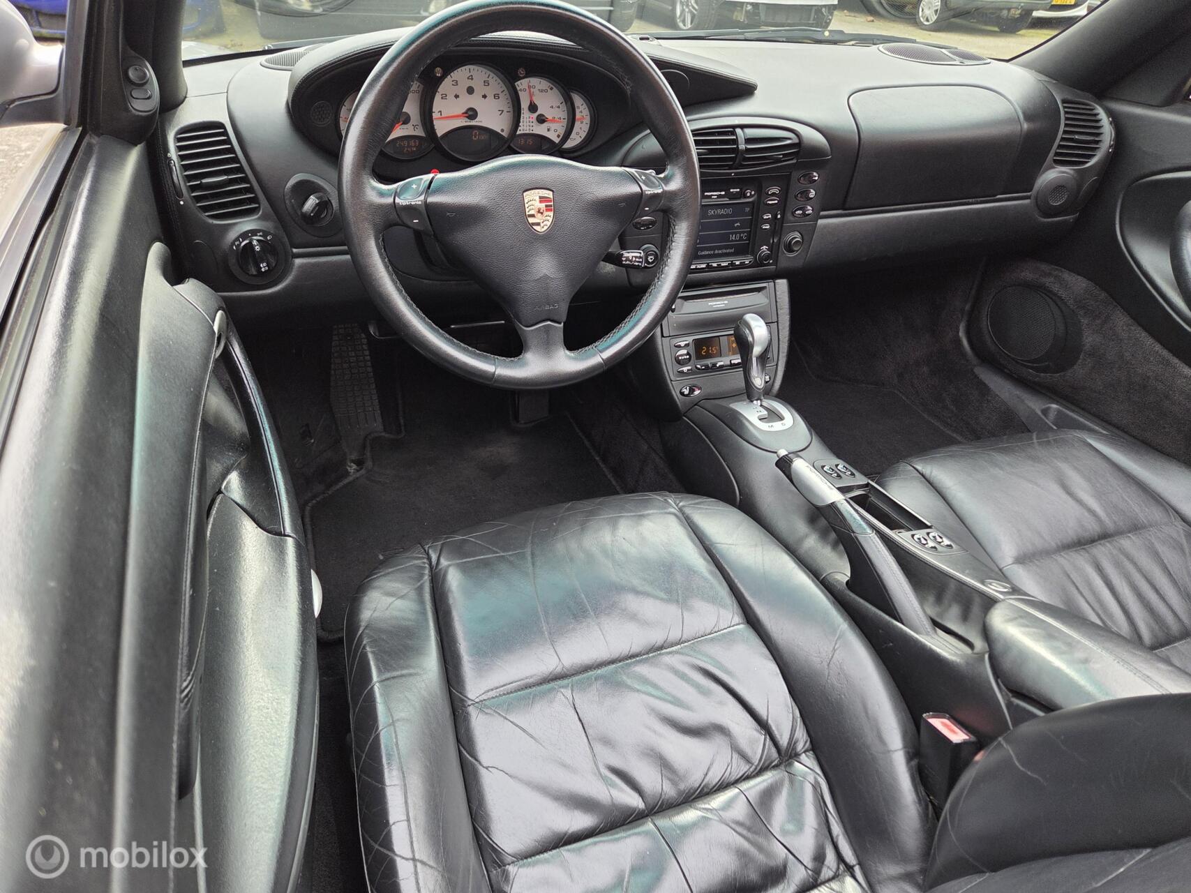 Foto van Porsche 911 Carrera