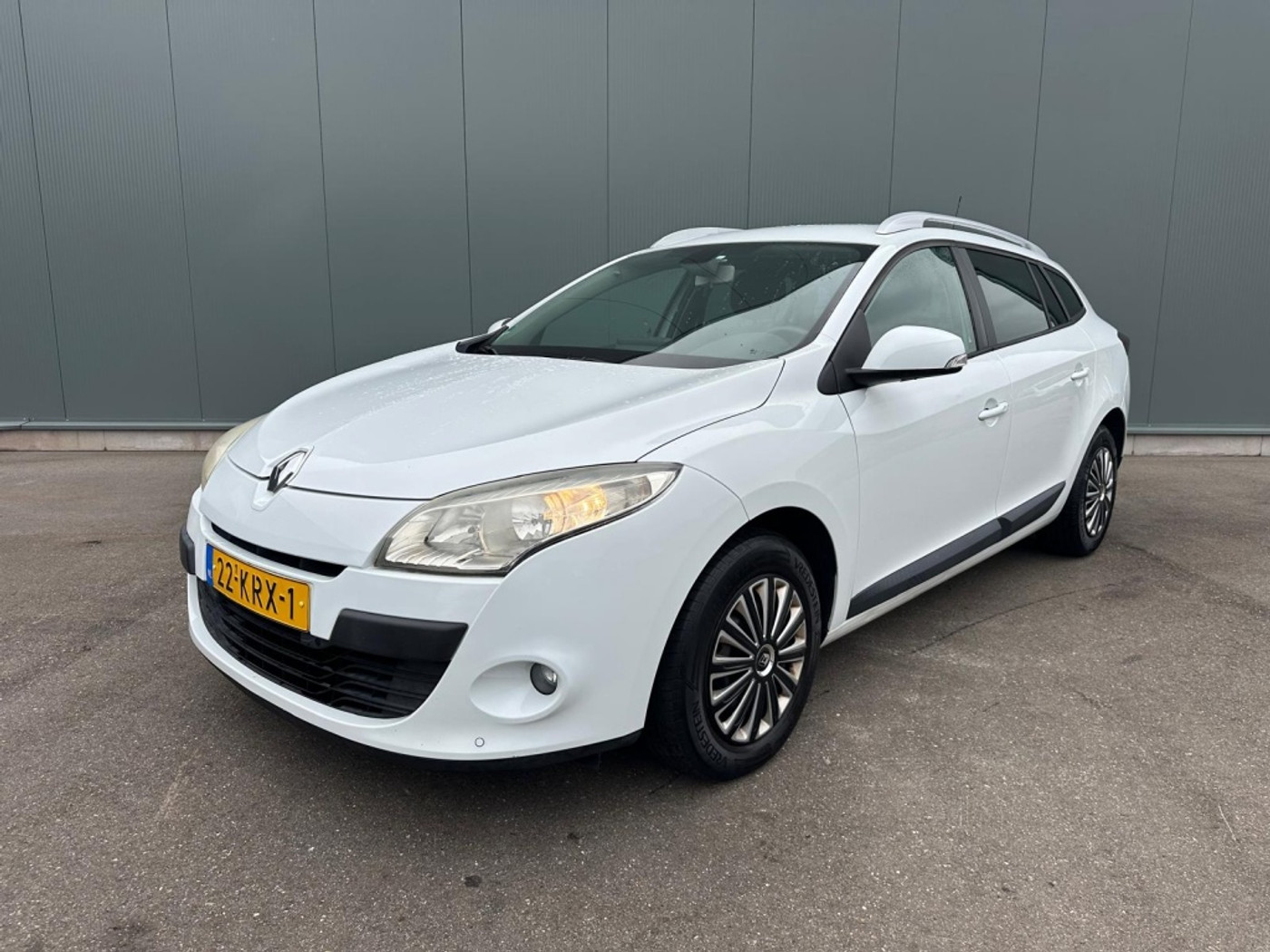 Renault Mégane Estate 1.5 dCi Expression 2010 - voorkant